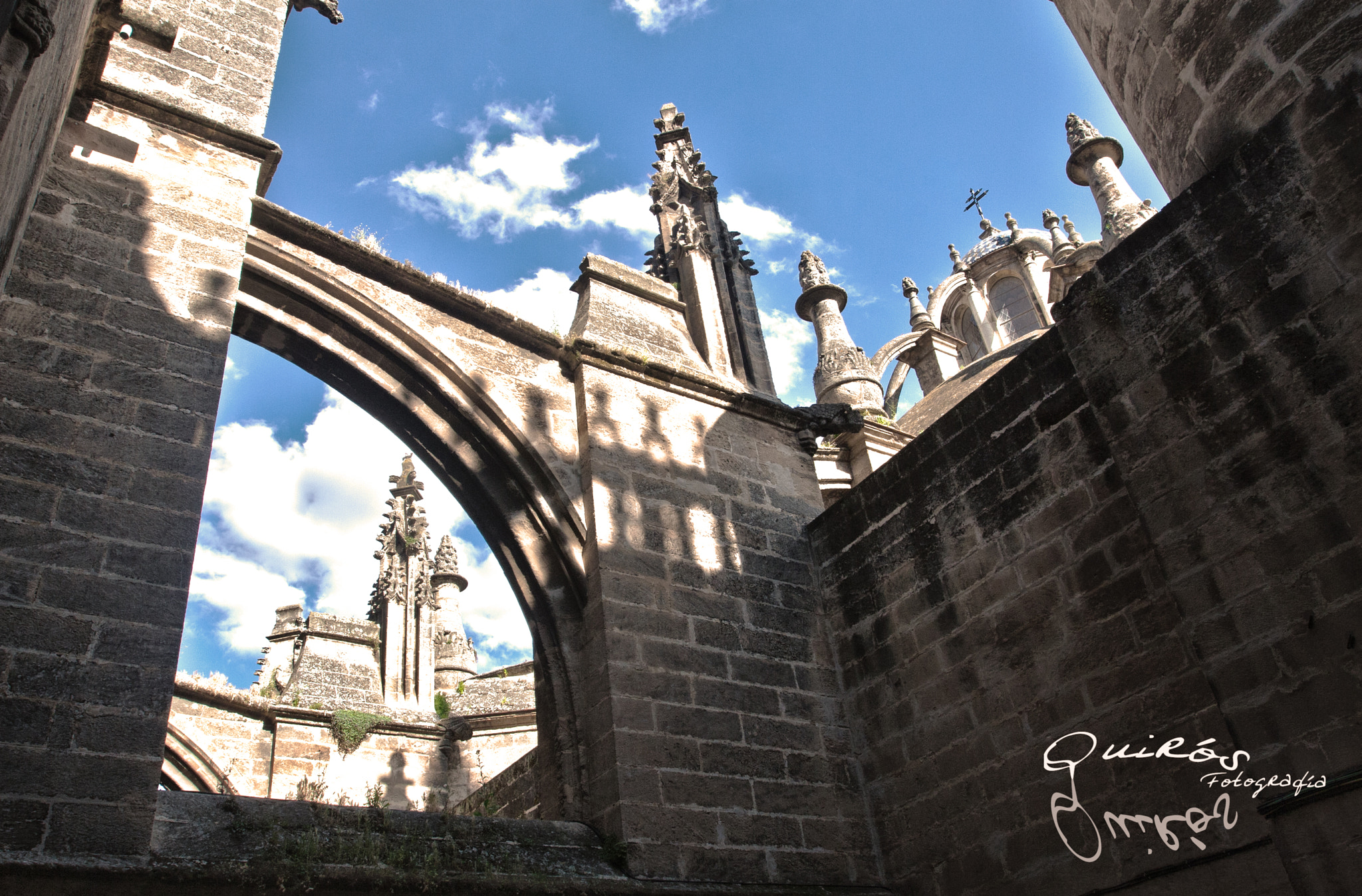 Canon EOS 30D + Canon EF 17-40mm F4L USM sample photo. Cubiertas photography