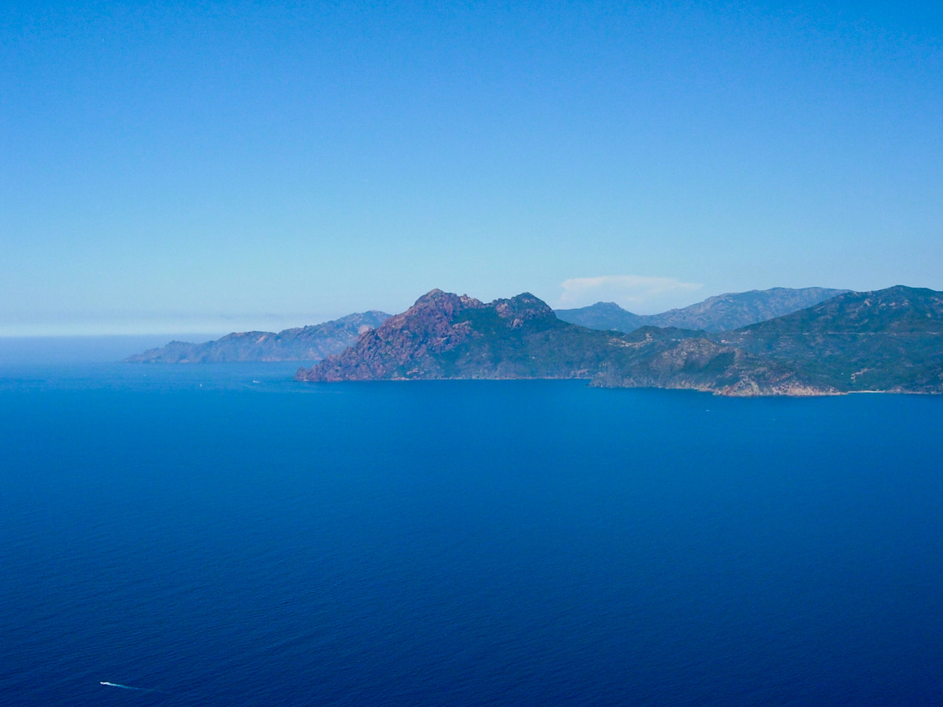 Nikon E4200 sample photo. The blue dream of corsica photography