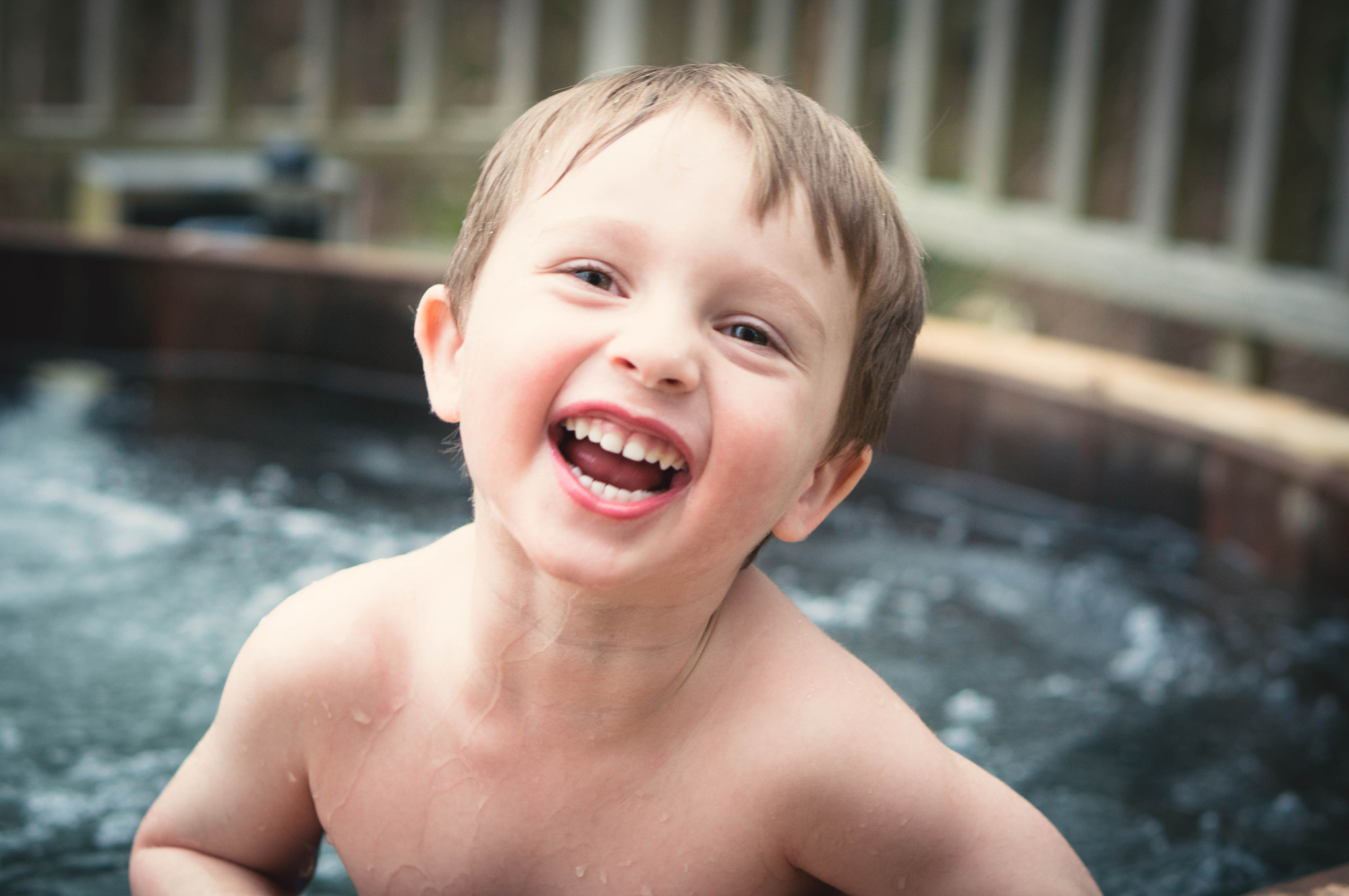 Sony Alpha NEX-5R + E 50mm F1.8 OSS sample photo. Springtime smiles photography