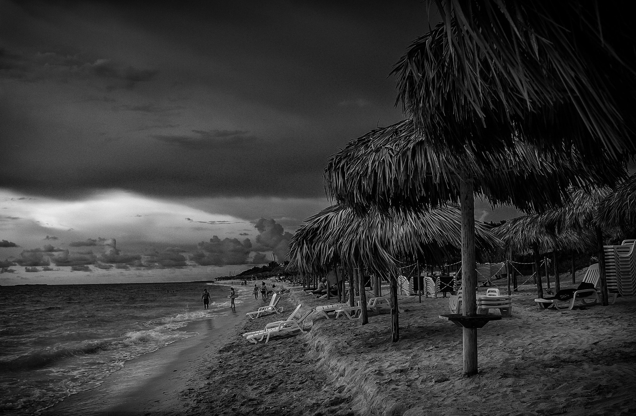 Panasonic Lumix DMC-GF3 sample photo. A storm in paradise photography