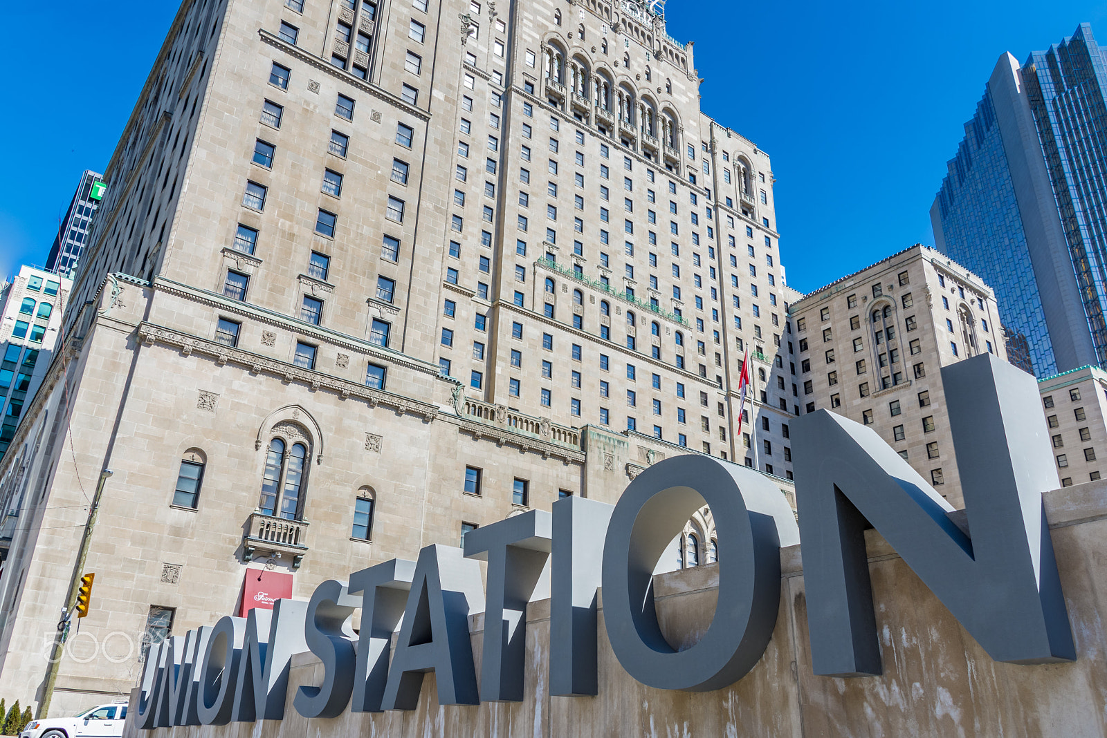 Sigma 18-200mm F3.5-6.3 DC OS HSM sample photo. Union station and fairmont royal york, toronto photography