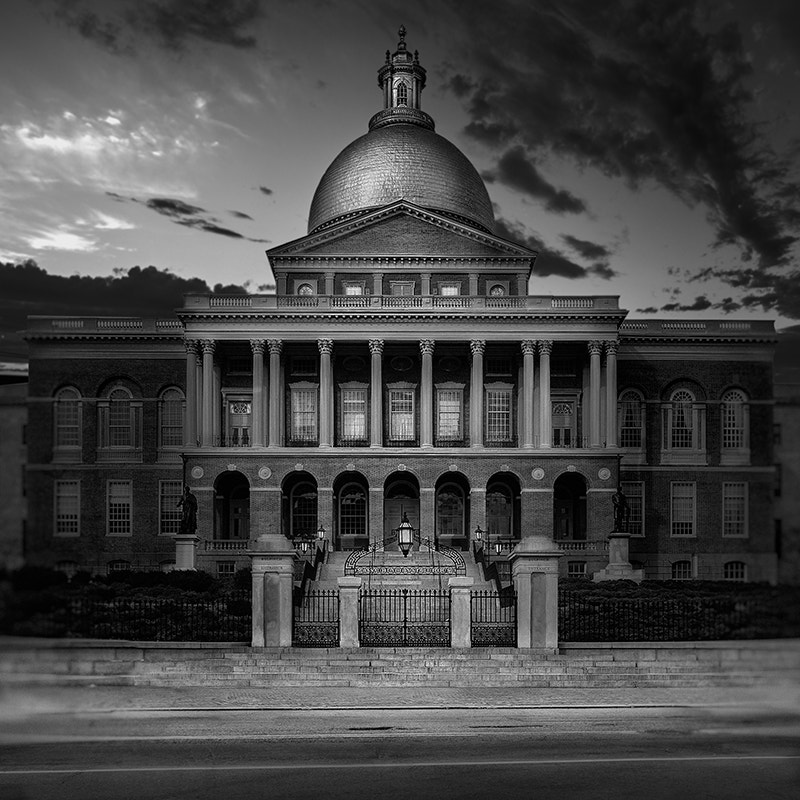Canon TS-E 24.0mm f/3.5 L II sample photo. Massachusetts state house photography