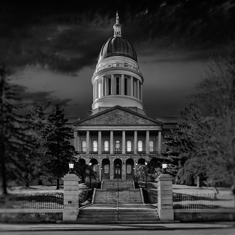 Canon TS-E 24.0mm f/3.5 L II sample photo. Maine state house photography