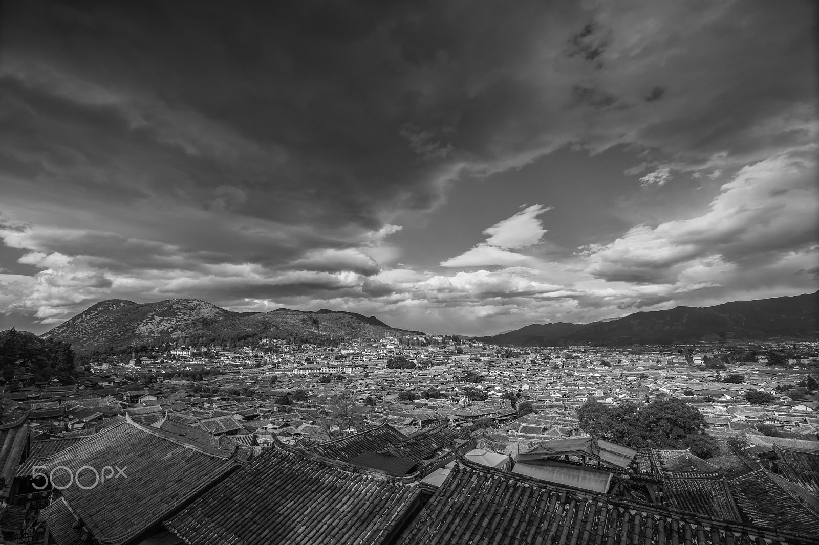 Sony a7 II + Canon EF 16-35mm F2.8L II USM sample photo. Bw rev photography