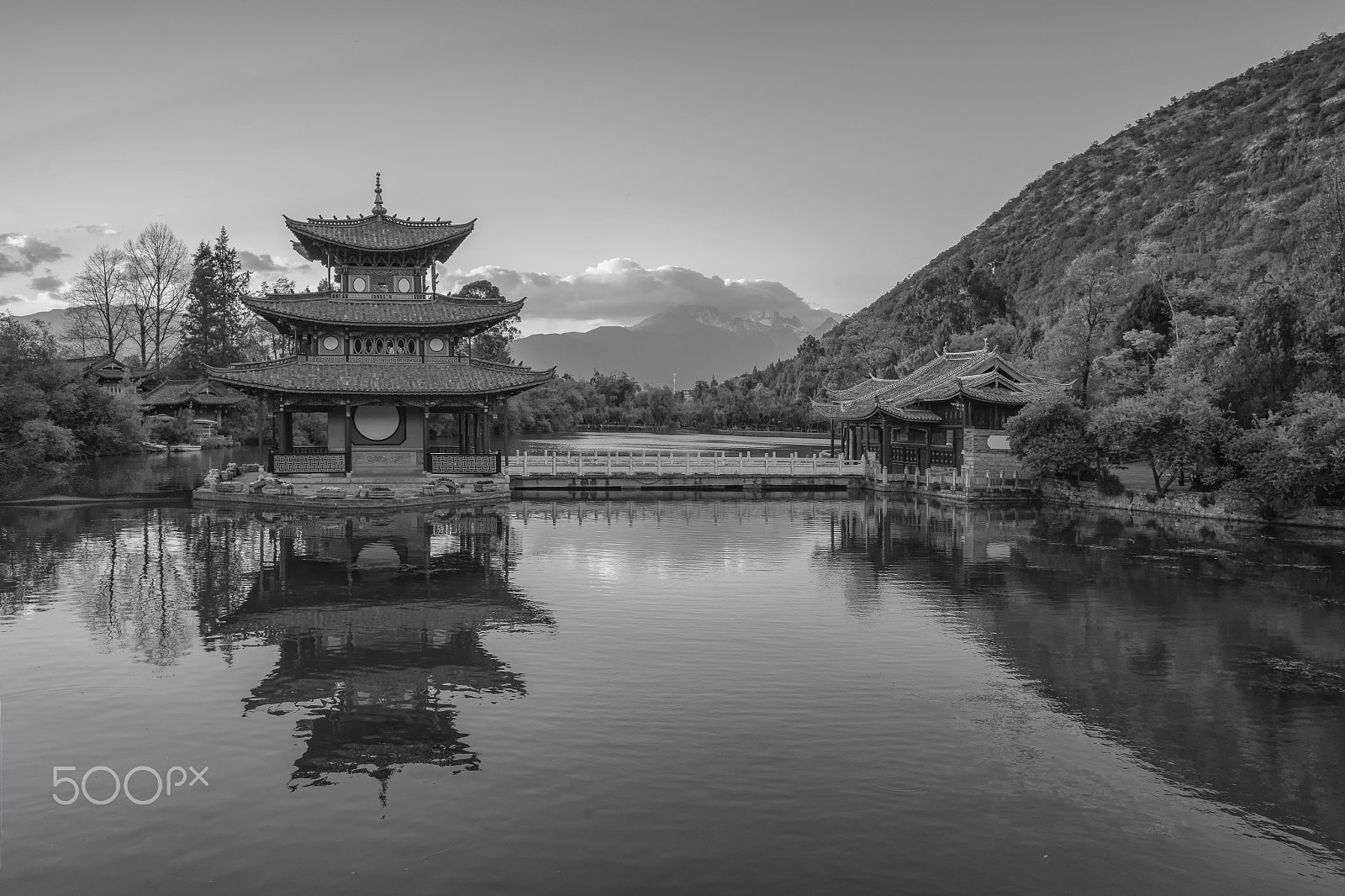 Sony a7 II + Canon EF 16-35mm F2.8L II USM sample photo. Dsc09948.jpg photography