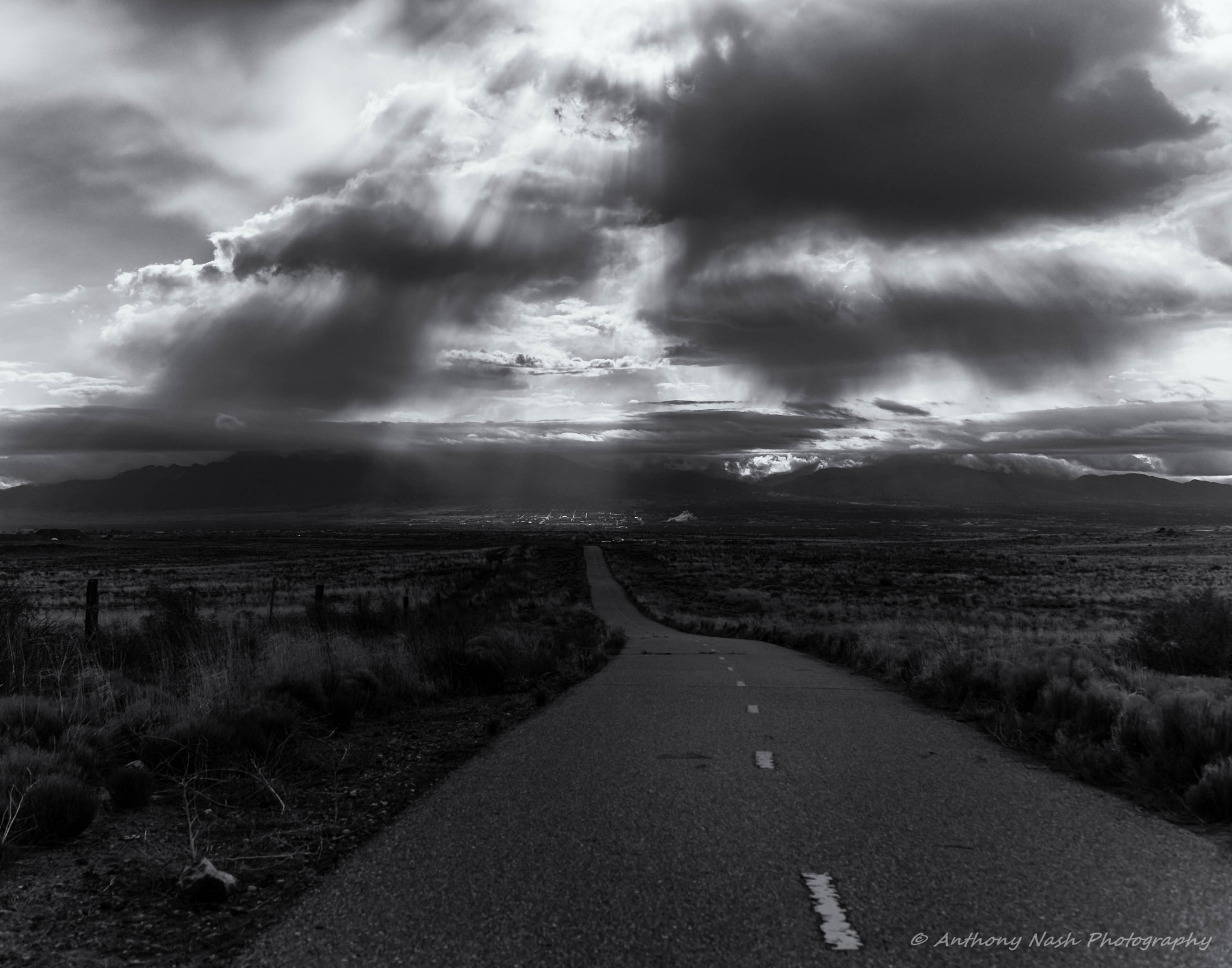 AF Zoom-Nikkor 35-70mm f/2.8D sample photo. Follow the path to light photography