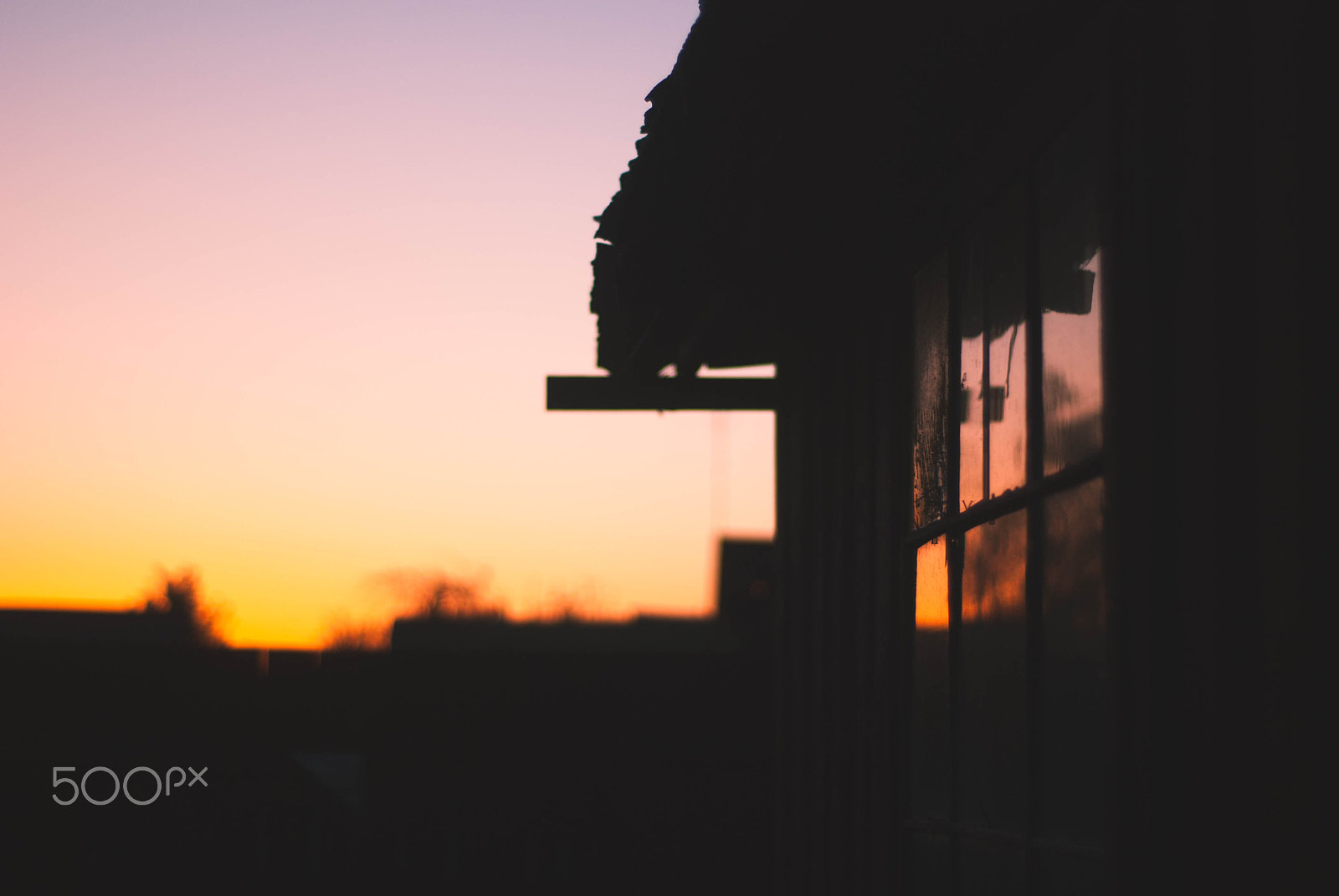 AF Nikkor 50mm f/1.8 N sample photo. The sky after sunset reflected in the window photography