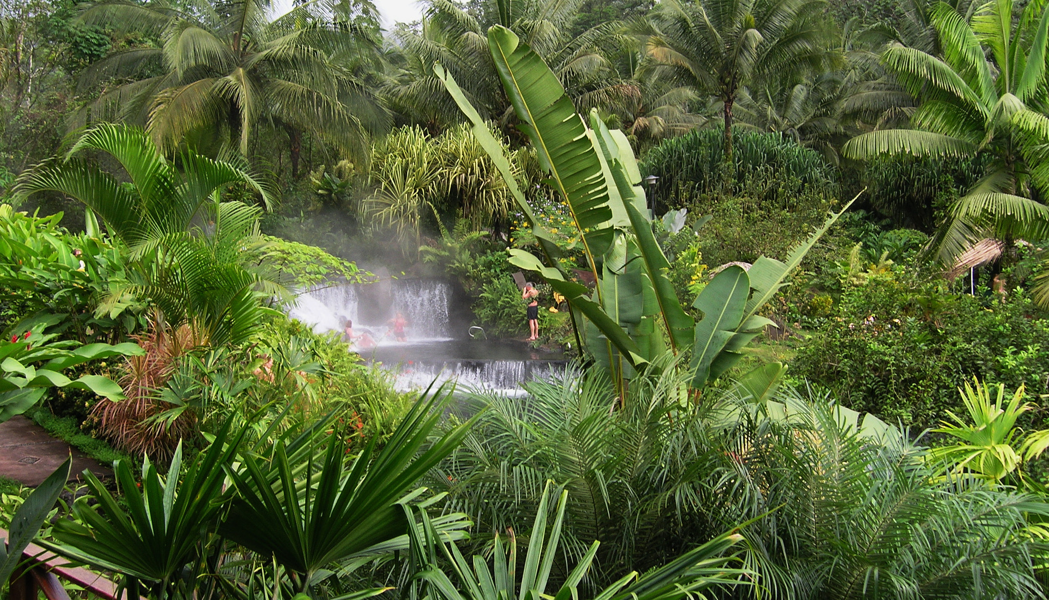 Olympus C5060WZ sample photo. Arenal volcano hot springs photography