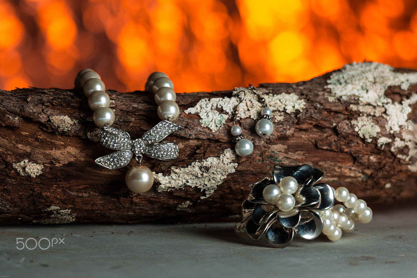 Canon EF 100mm F2.8 Macro USM sample photo. Bokeh jewellery.jpg photography