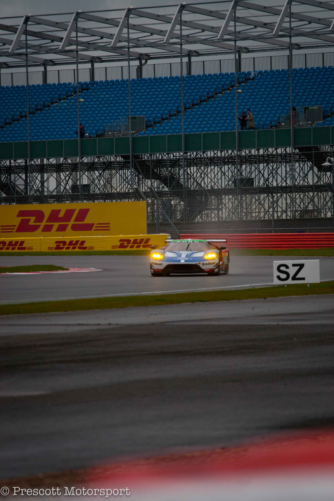 Canon EOS 30D + Canon EF 70-200mm F4L USM sample photo. Ford gt at becketts photography