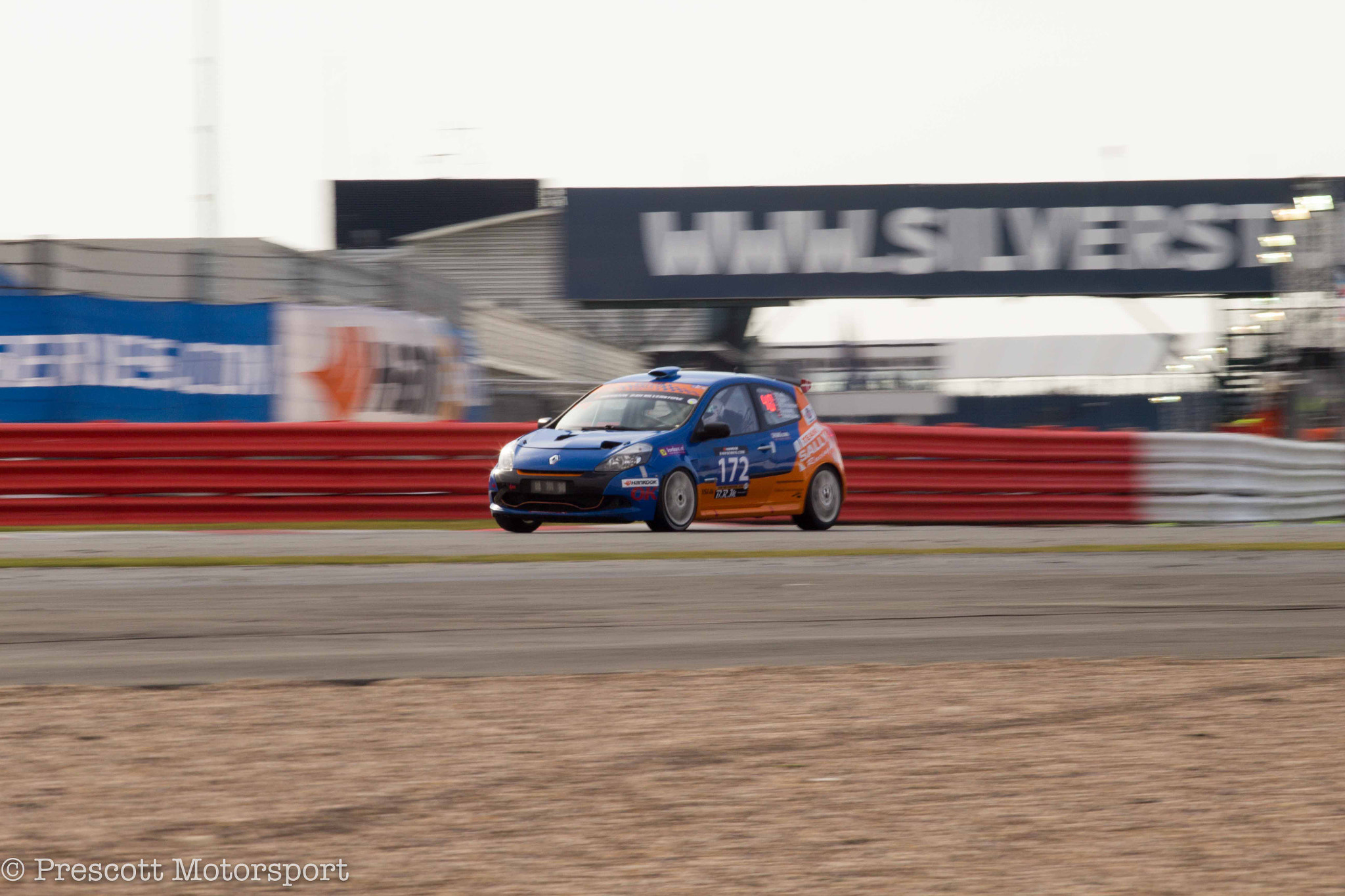 Canon EOS 1200D (EOS Rebel T5 / EOS Kiss X70 / EOS Hi) + Canon EF 70-200mm F4L USM sample photo. 24h series from silverstone 2016 photography