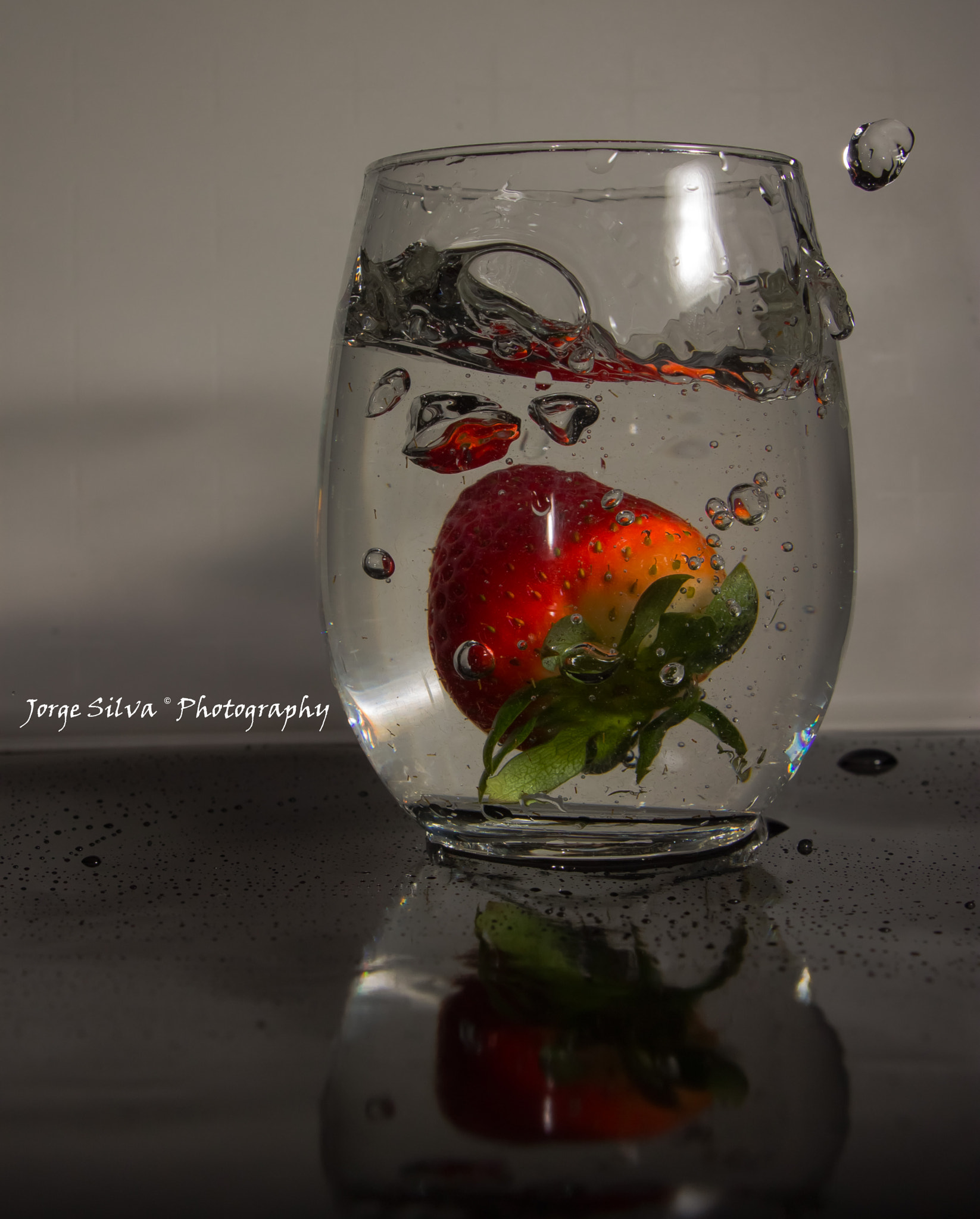 Canon EF-S 18-135mm F3.5-5.6 IS STM sample photo. Strawberry photography