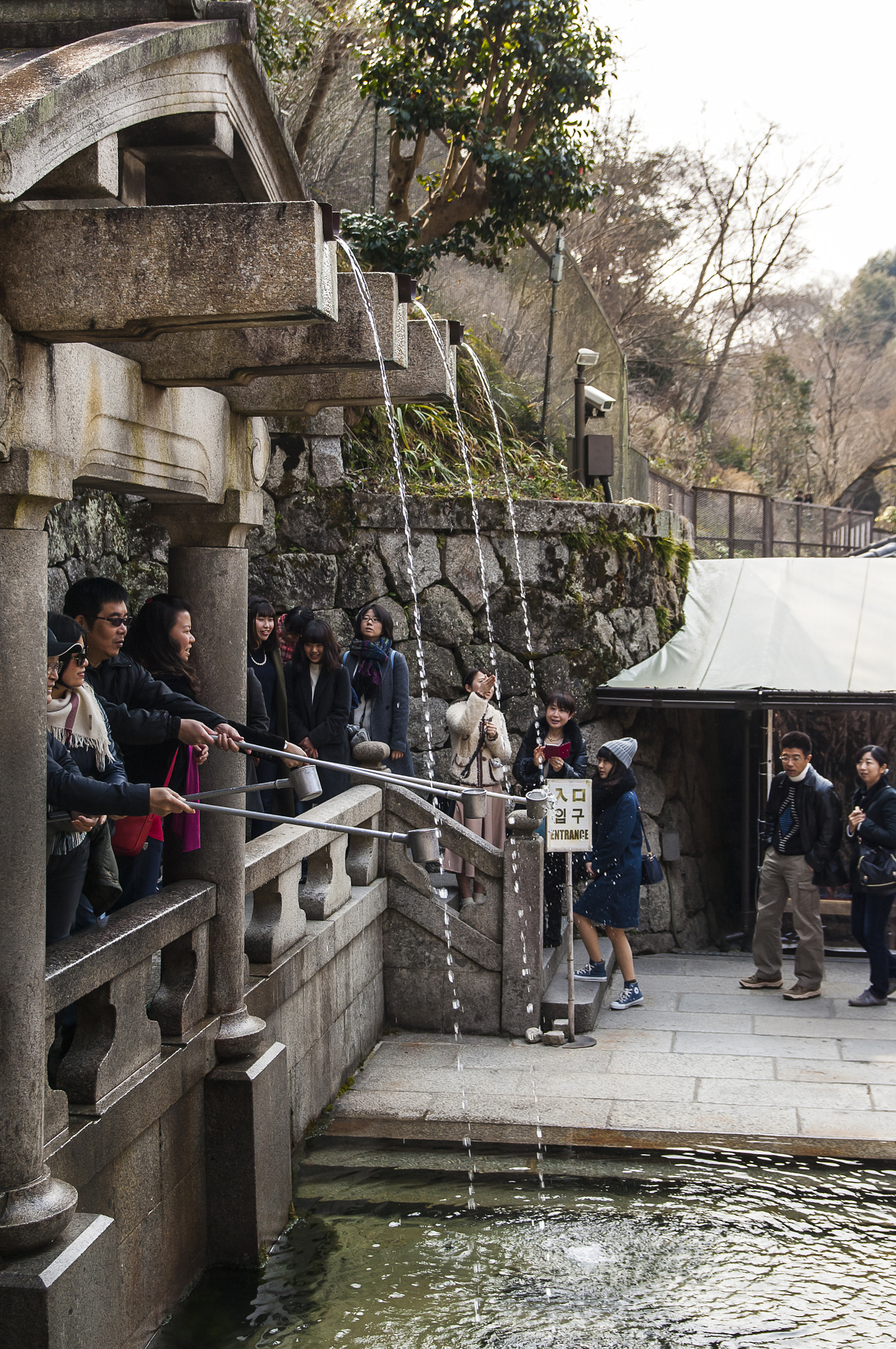 Nikon D2X + Sigma 18-50mm F2.8 EX DC Macro sample photo. 20160227_kyoto(kiyomizu-dera temple) photography