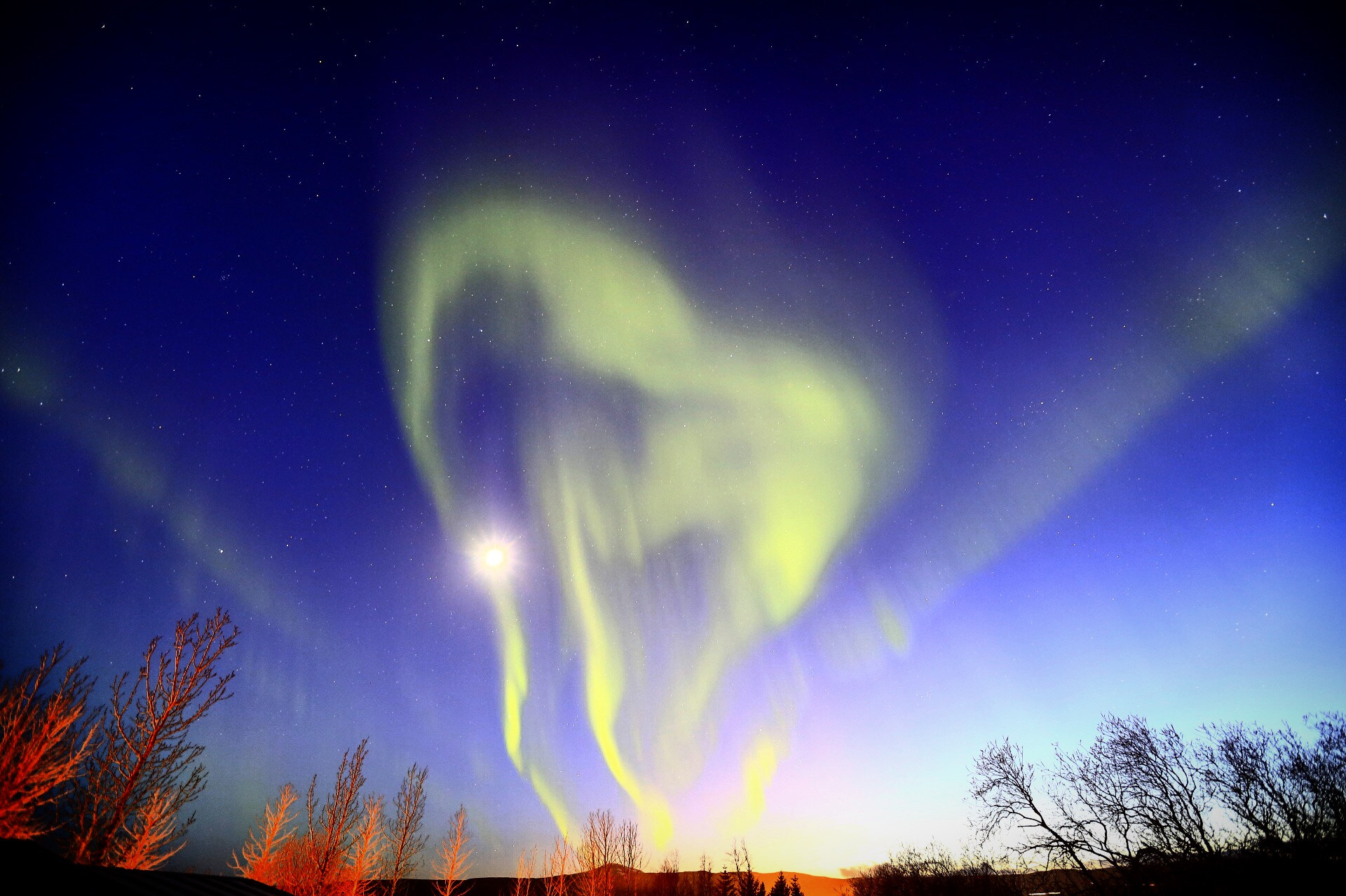 Canon EF 16-35mm F2.8L II USM sample photo. Love in the night sky photography