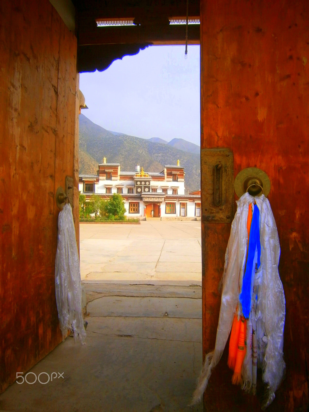 Olympus VG120,D705 sample photo. Tibetan china photography