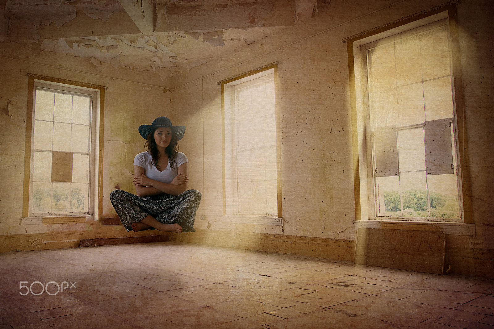 Canon EF 16-35mm F2.8L II USM sample photo. Floating photography