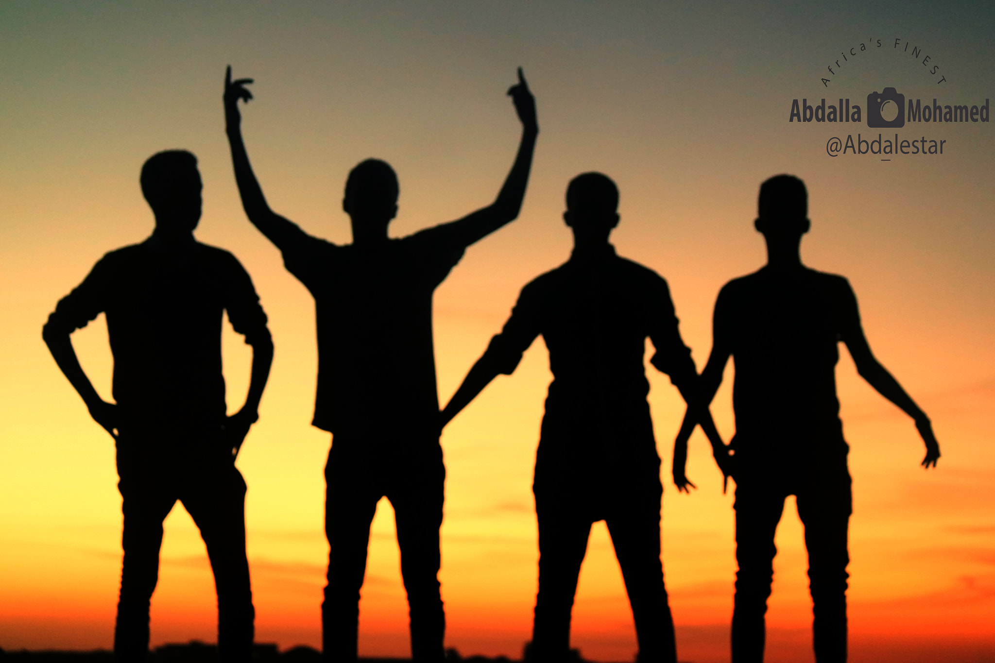 Samsung NX3000 + NX 50-200mm F4-5.6 sample photo. Group silhouette photography