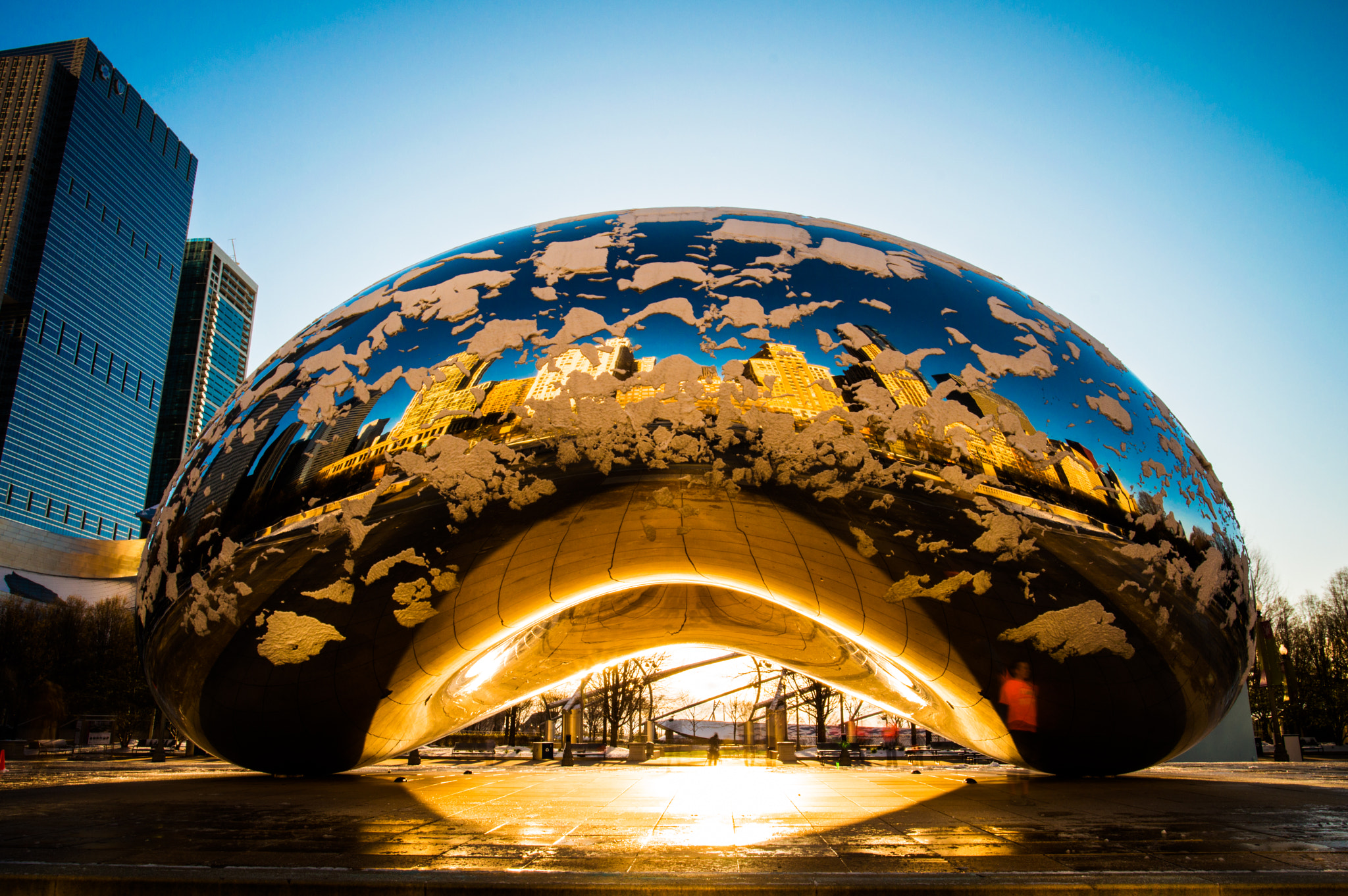 Nikon D3200 + Samyang 16mm F2 ED AS UMC CS sample photo. Snowy glowy bean photography