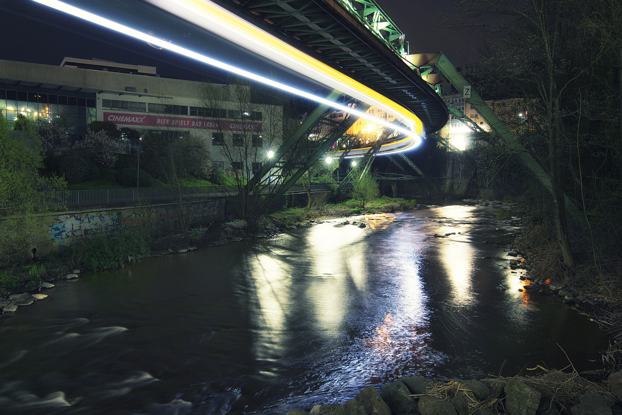 Canon EOS 70D + Canon EF 300mm f/2.8L sample photo. Schwebebahn über der wupper bei nacht photography