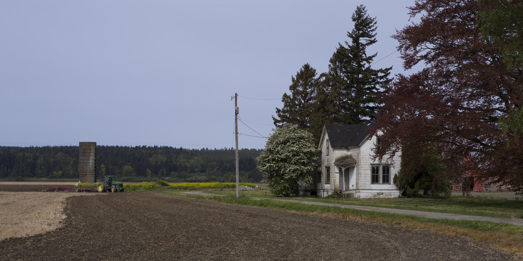 Leica S (TYP 006) + Summarit-S 70 sample photo. Tractor and farm house mt vernon (of ) photography