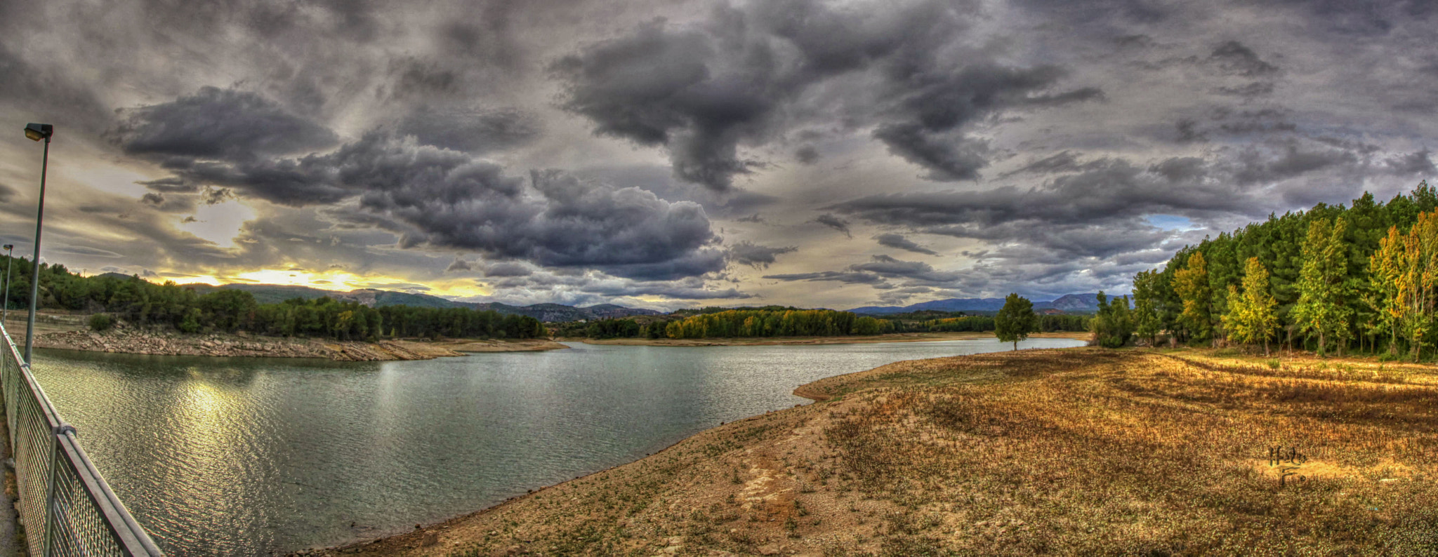 Canon EOS 50D + Canon EF-S 10-18mm F4.5–5.6 IS STM sample photo. Sunset in embalse del regajo, spain photography
