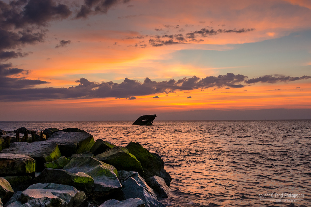 Sigma 17-70mm F2.8-4 DC Macro OS HSM | C sample photo. Sunset on the rocks photography