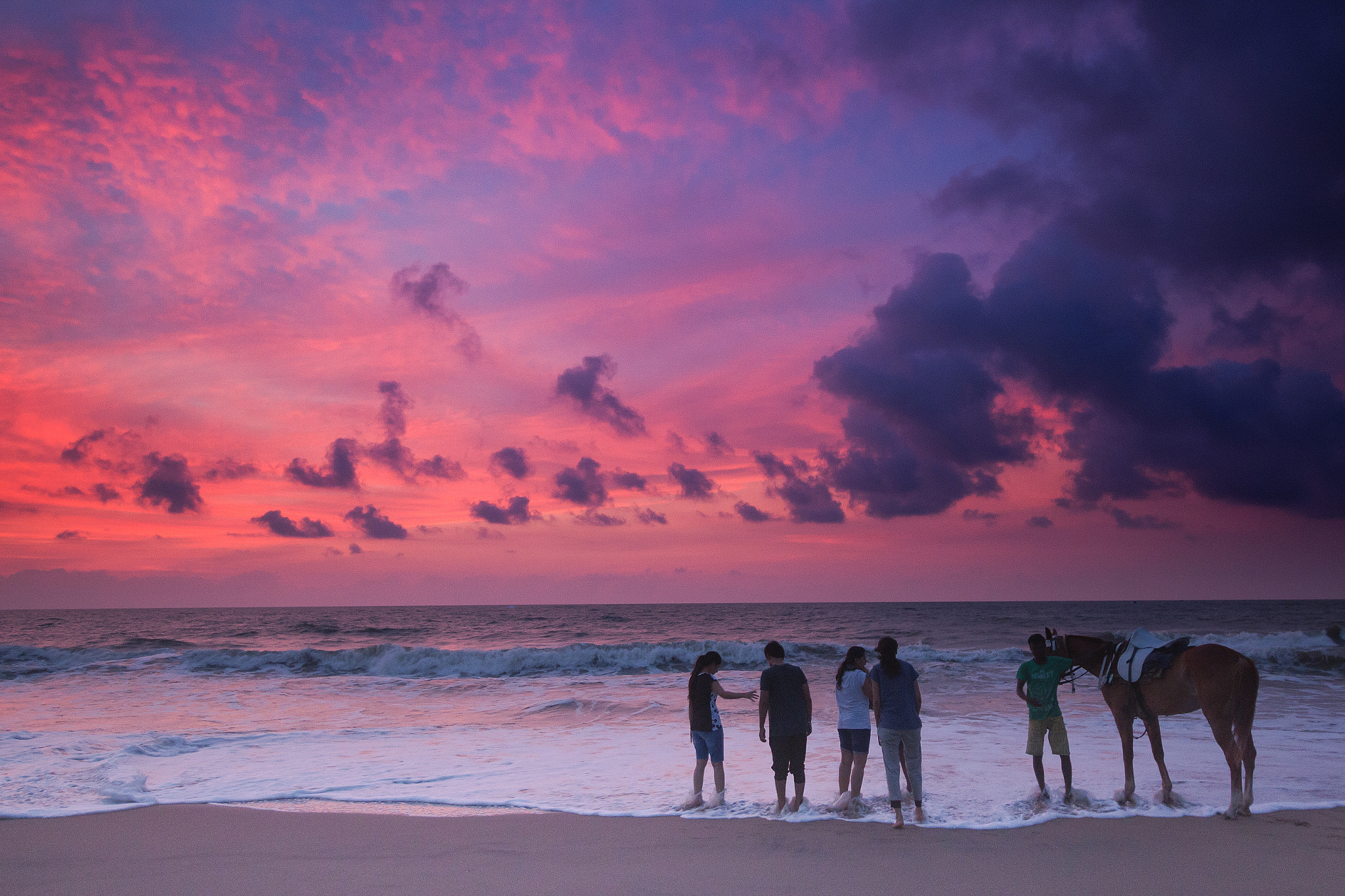 Canon EF-S 10-18mm F4.5–5.6 IS STM sample photo. The beach photography