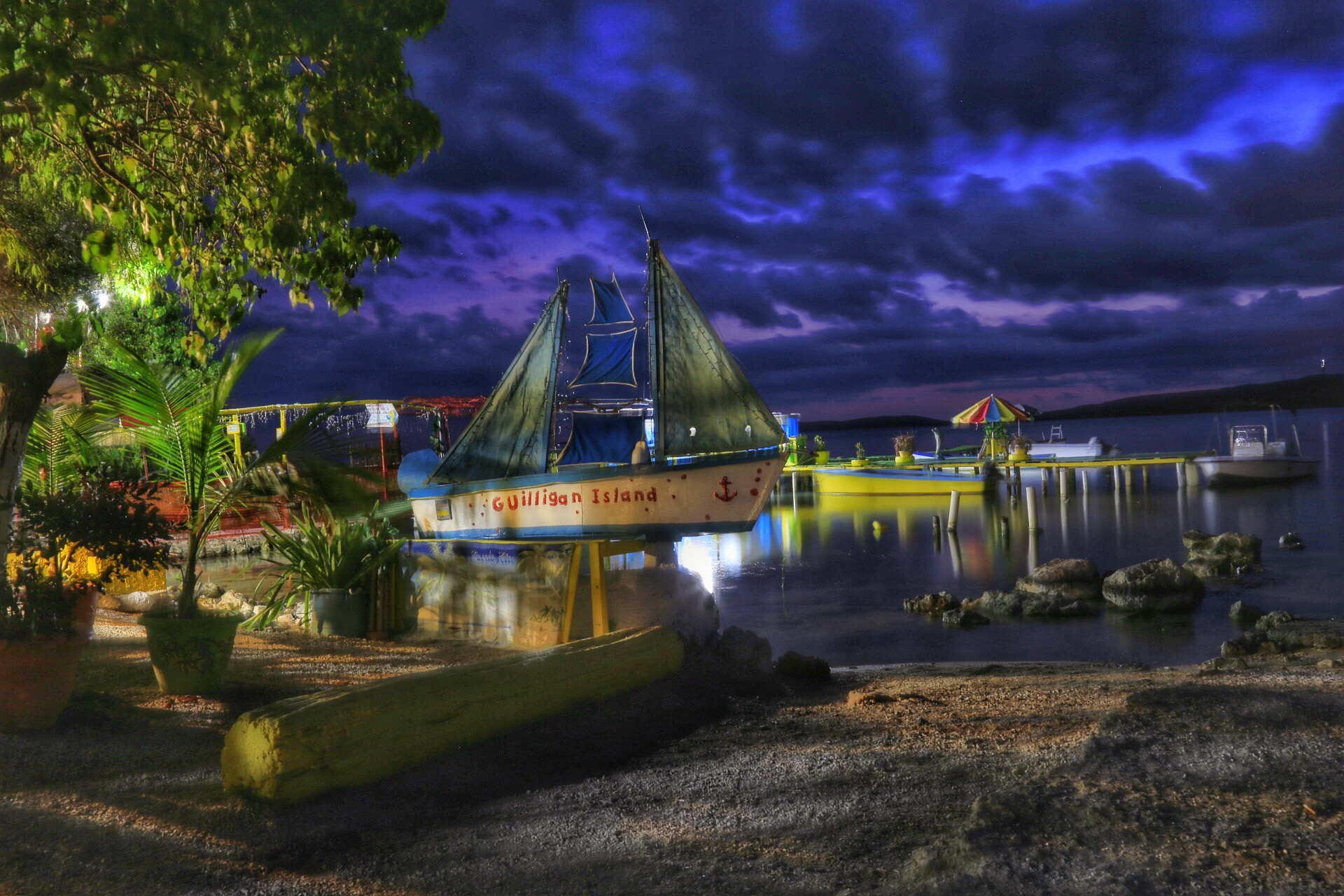 Canon EF 24-105mm F4L IS USM sample photo. On the wharf of guilligan photography