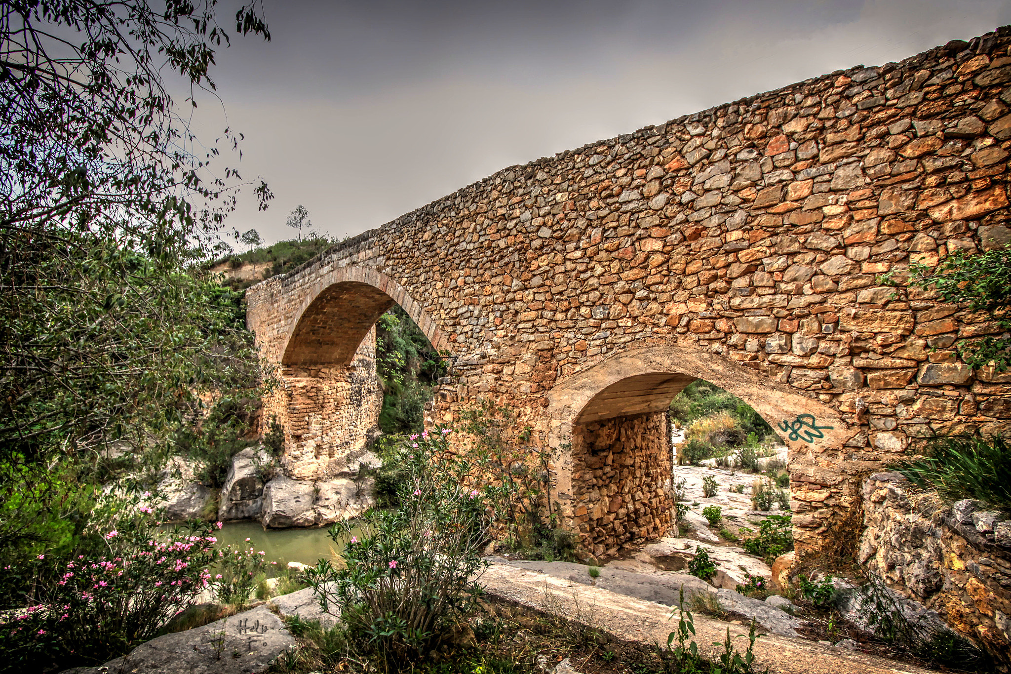 Canon EF-S 10-18mm F4.5–5.6 IS STM sample photo. Puente del baño, navajas. spain photography