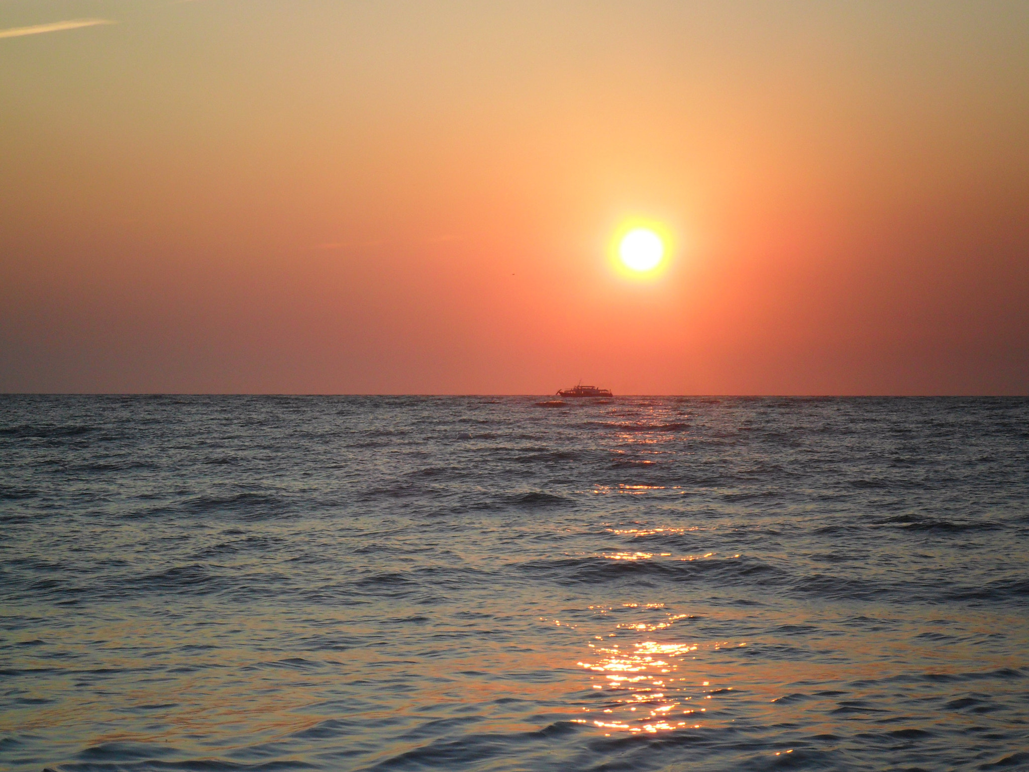 Samsung ES25, ES27 / VLUU ES25, ES27 /  SL45 sample photo. Sunset on the sea photography