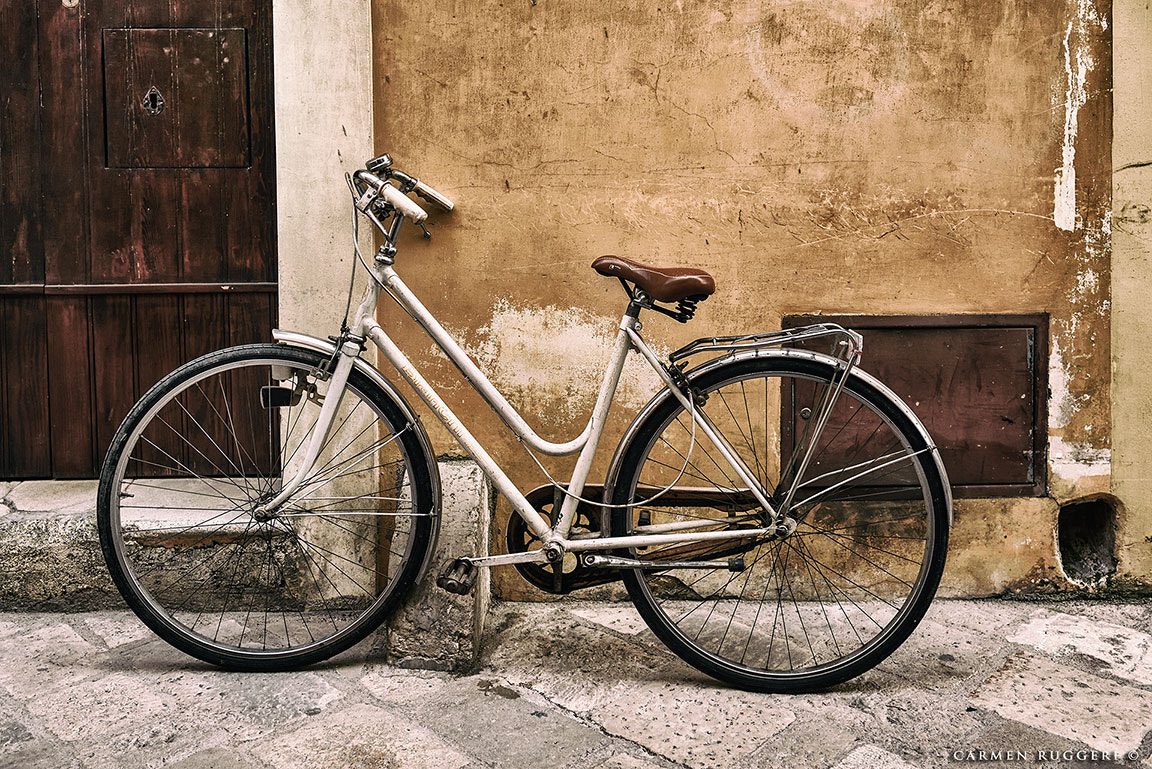 Nikon D750 + AF-S Nikkor 35mm f/1.8G sample photo. Vintage bike photography