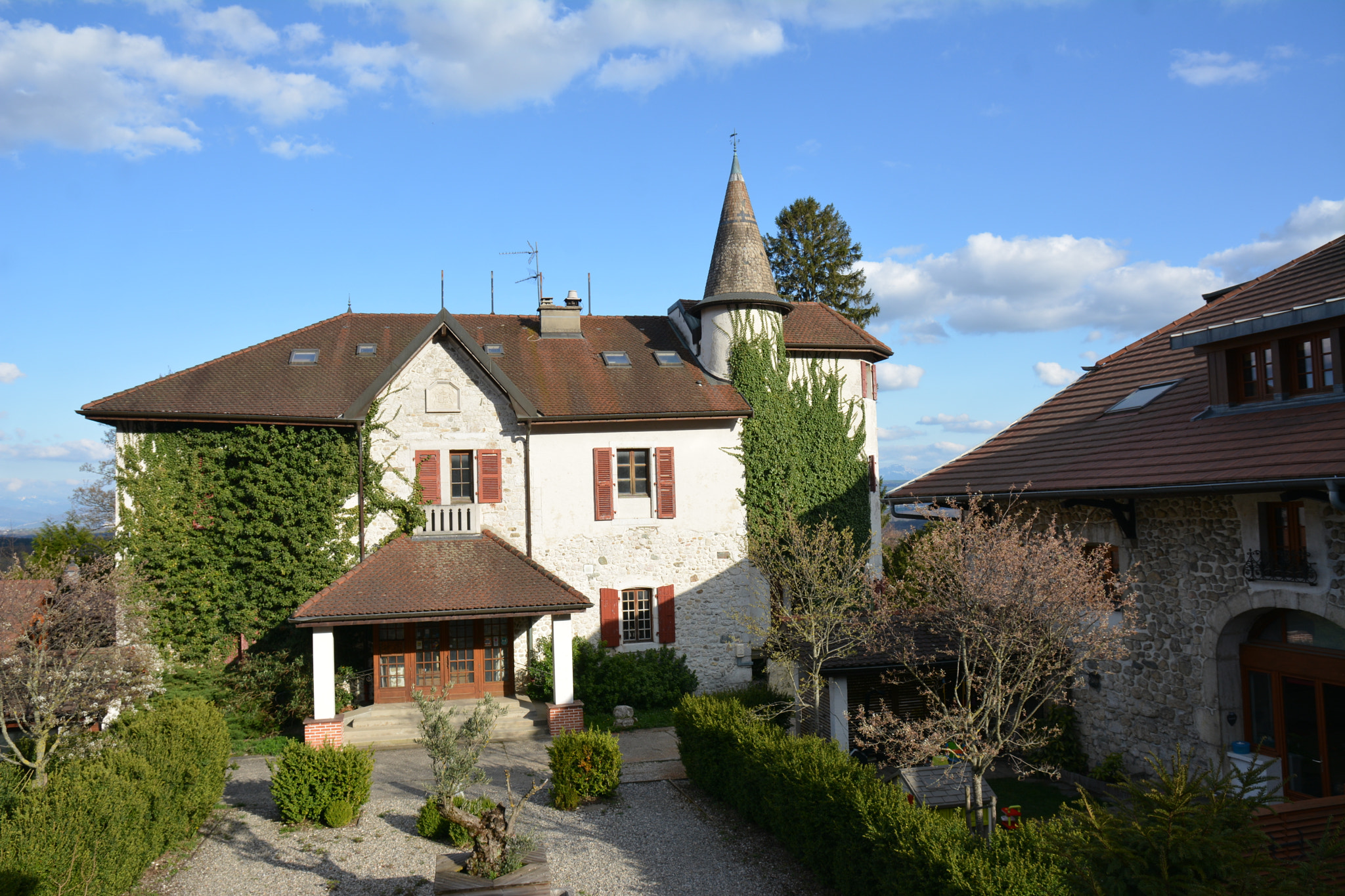 Sigma 17-70mm F2.8-4 DC Macro OS HSM | C sample photo. Chateau  de  farge   hotel  restaurant  france 01 photography