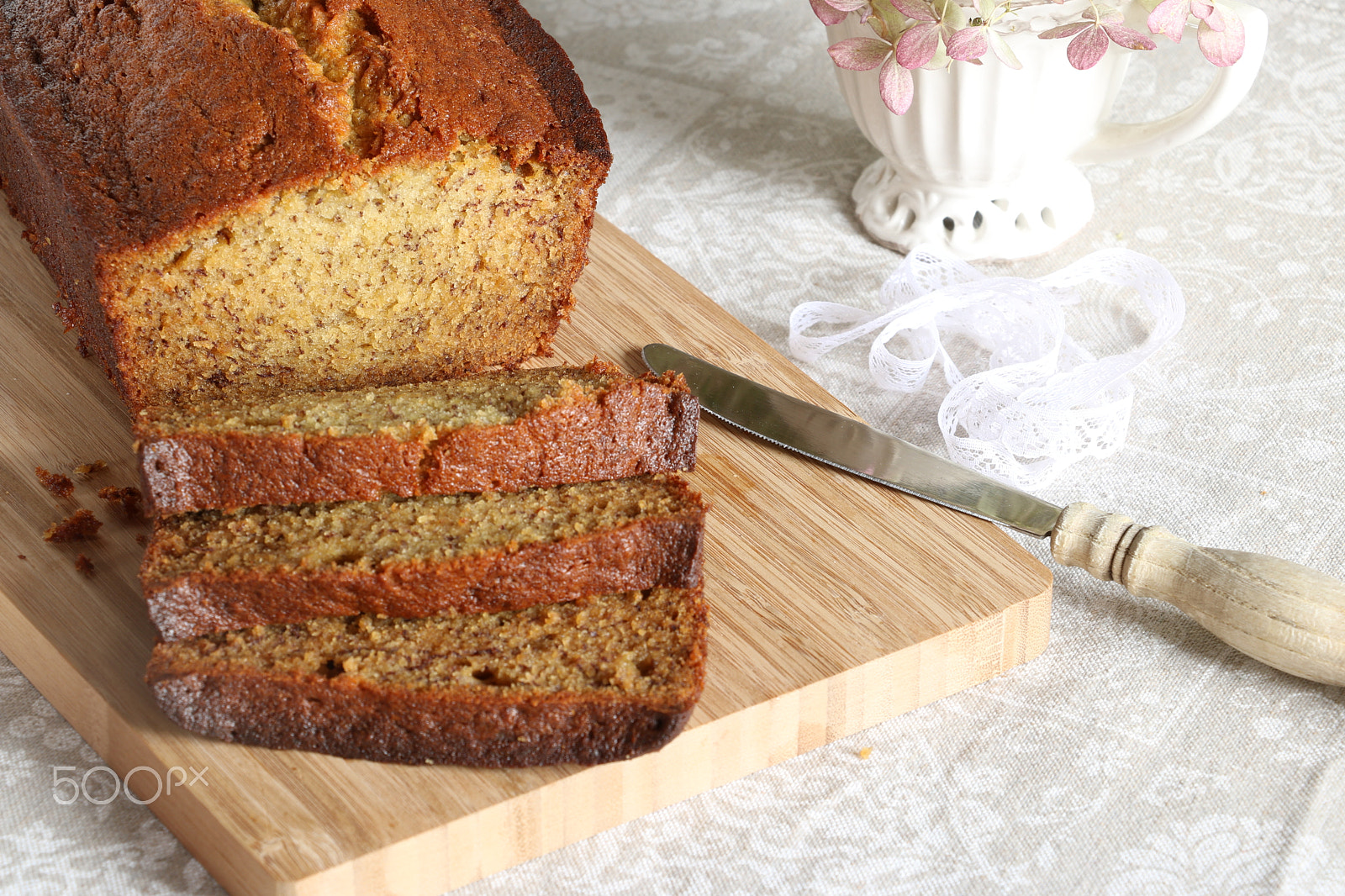 Canon EF-S 18-135mm F3.5-5.6 IS STM sample photo. Banana bread photography