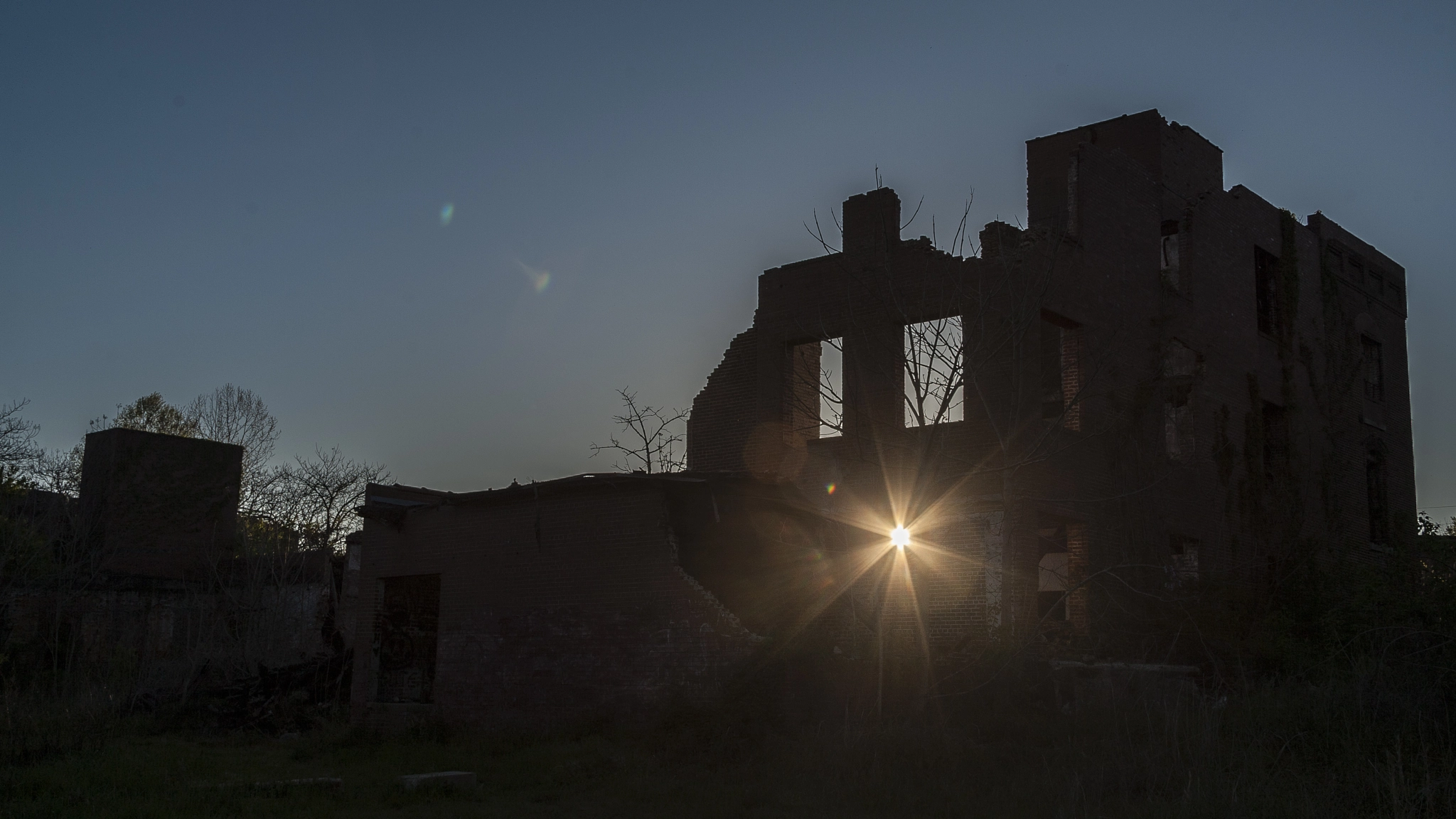 Canon EOS-1D Mark III sample photo. Last light (upper mill) photography