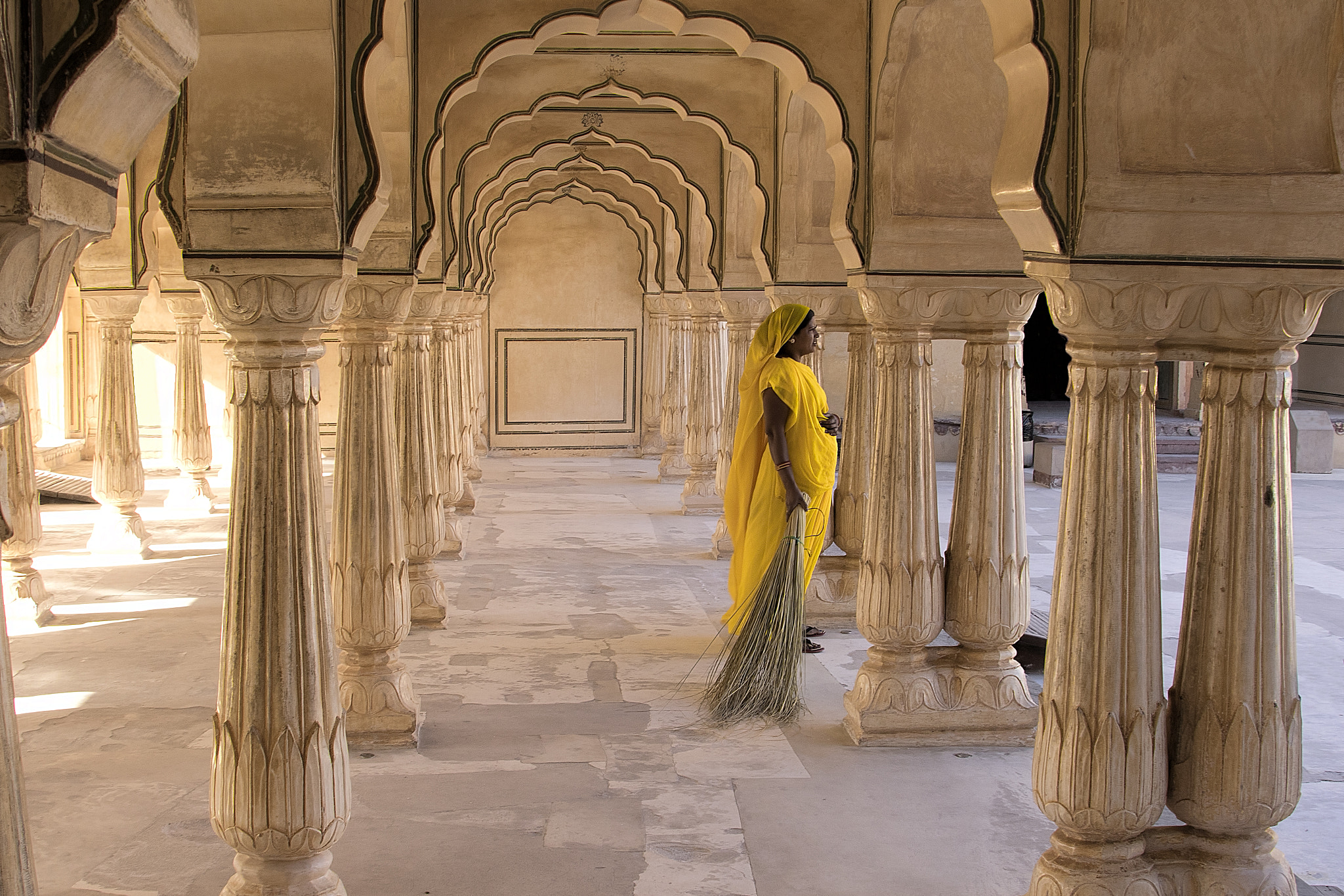 Canon EF 28-300mm F3.5-5.6L IS USM sample photo. Amber fort courtyard photography