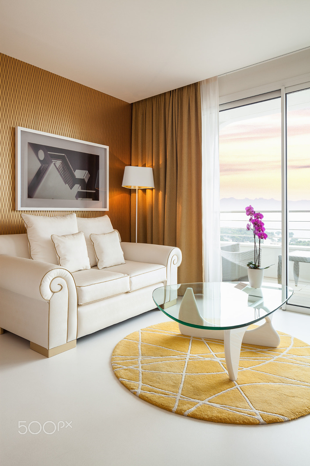 Canon TS-E 24.0mm f/3.5 L II sample photo. Luxury suite 2 photography
