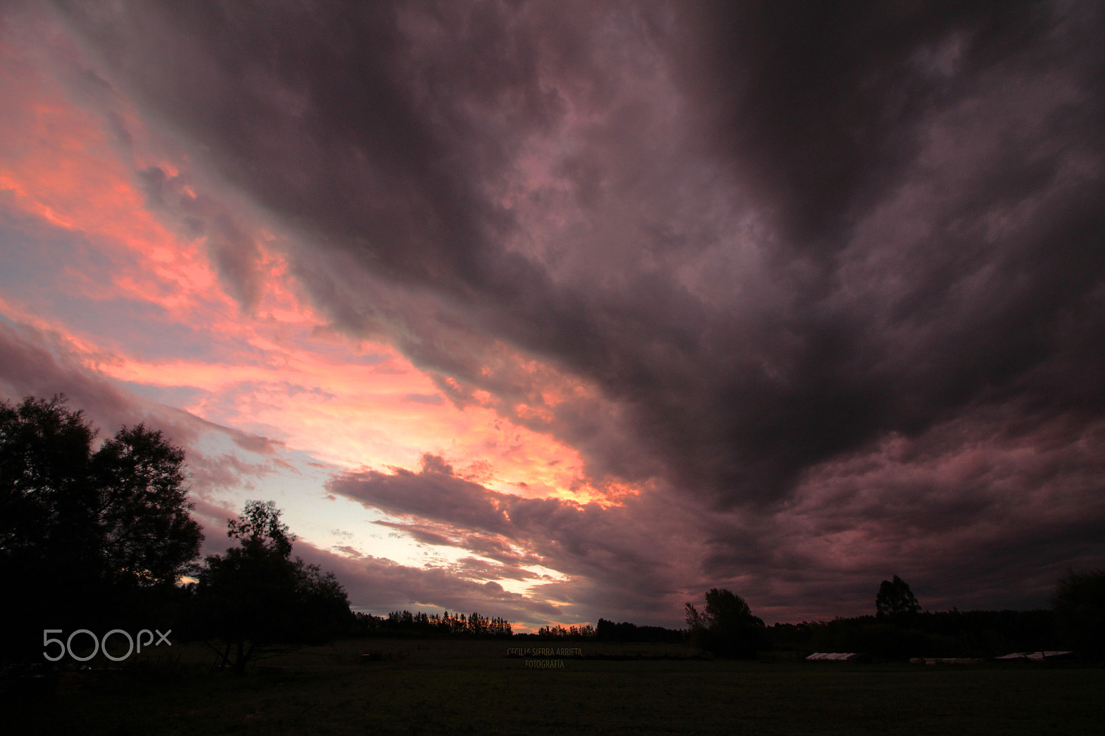 Canon EF-S 10-18mm F4.5–5.6 IS STM sample photo. Stormy sunset photography