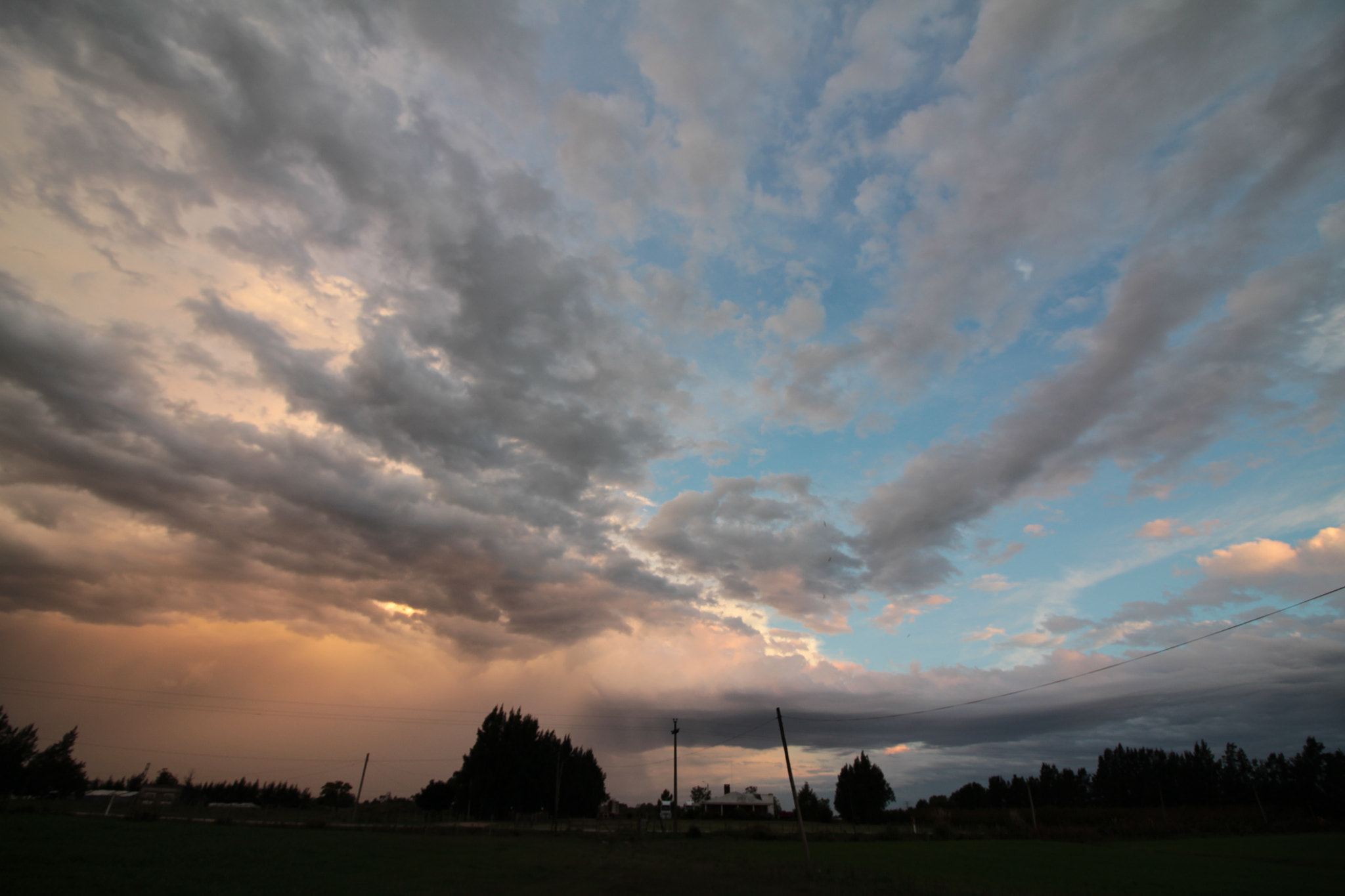 Canon EF-S 10-18mm F4.5–5.6 IS STM sample photo. Stormy photography