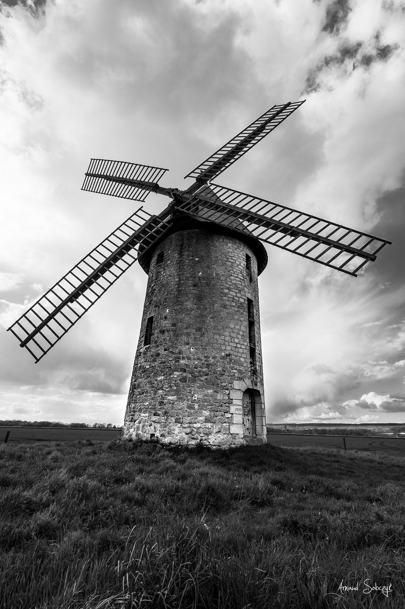 Tamron SP 15-30mm F2.8 Di VC USD sample photo. Windmill of largny photography
