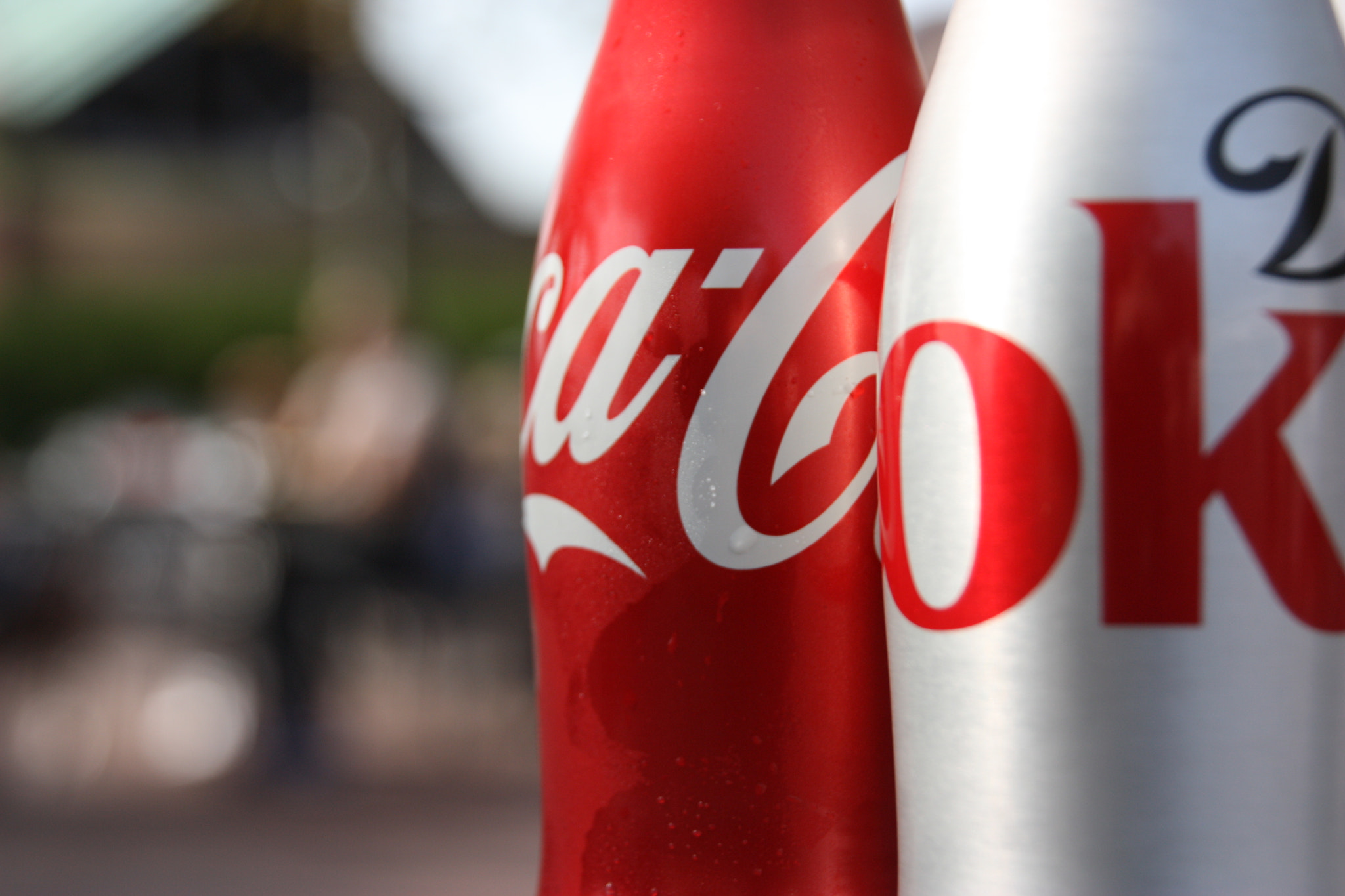 Canon EOS 450D (EOS Rebel XSi / EOS Kiss X2) sample photo. Coca cola cans photography