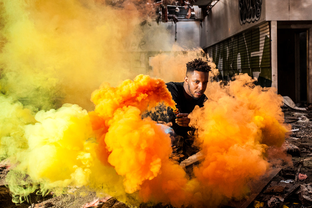 Smoke Bomb Photography The Complete Guide Pixinfocus
