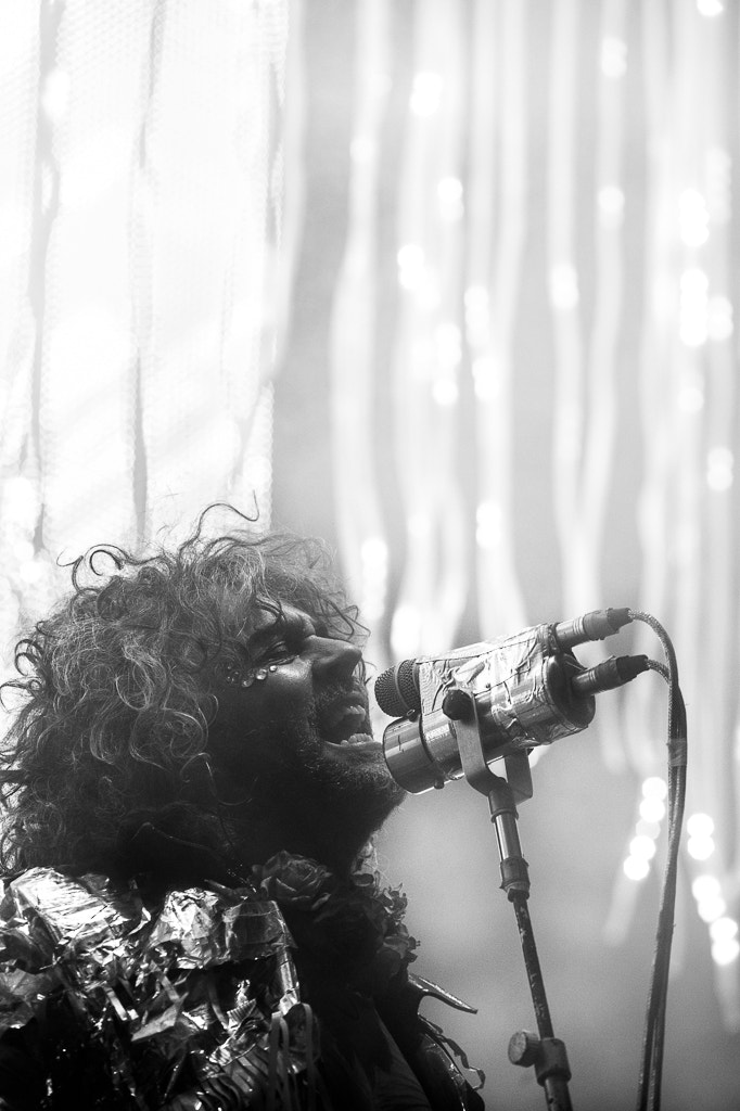 Nikon AF-Nikkor 80-200mm F2.8D ED sample photo. Flaming lips photography