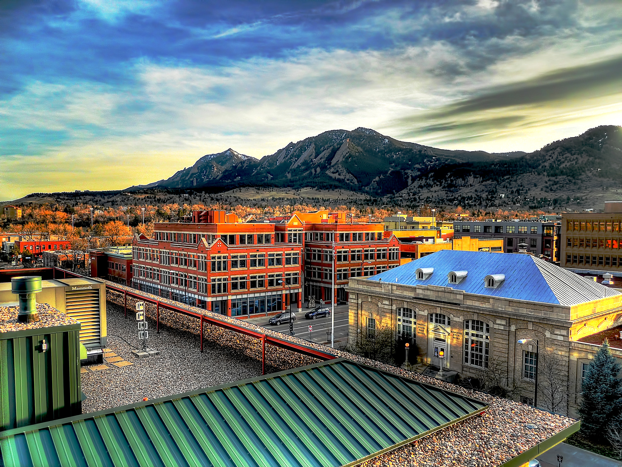 Nikon Coolpix S570 sample photo. Downtown boulder photography