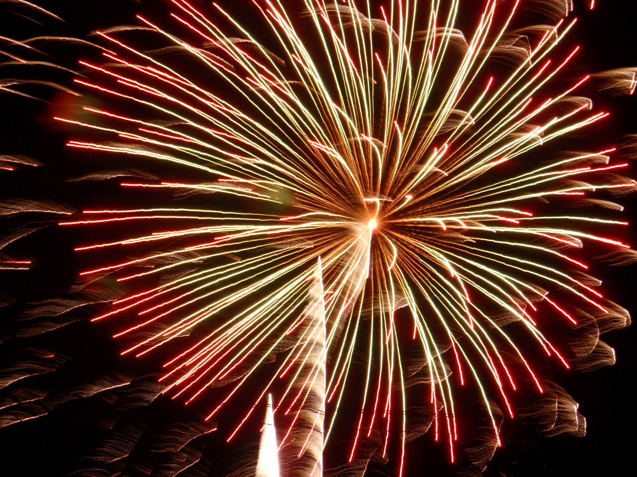 Olympus u9000,S9000 sample photo. Fireworks - boom photography
