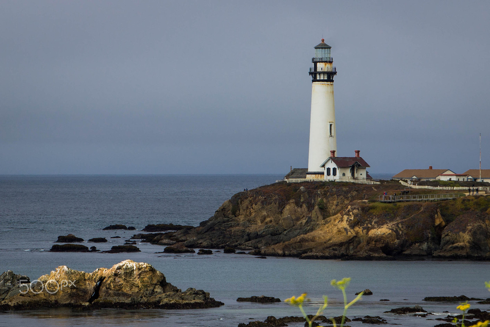 Canon EOS 1100D (EOS Rebel T3 / EOS Kiss X50) sample photo. California lighthouse photography