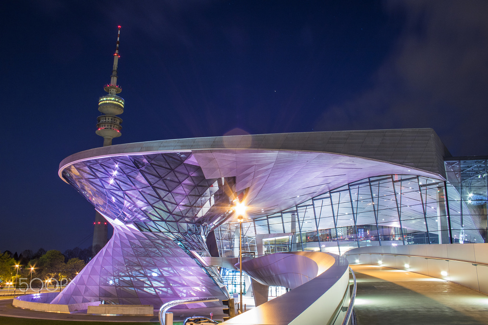 Canon EF-S 18-55mm F3.5-5.6 sample photo. Bmw welt ii. photography