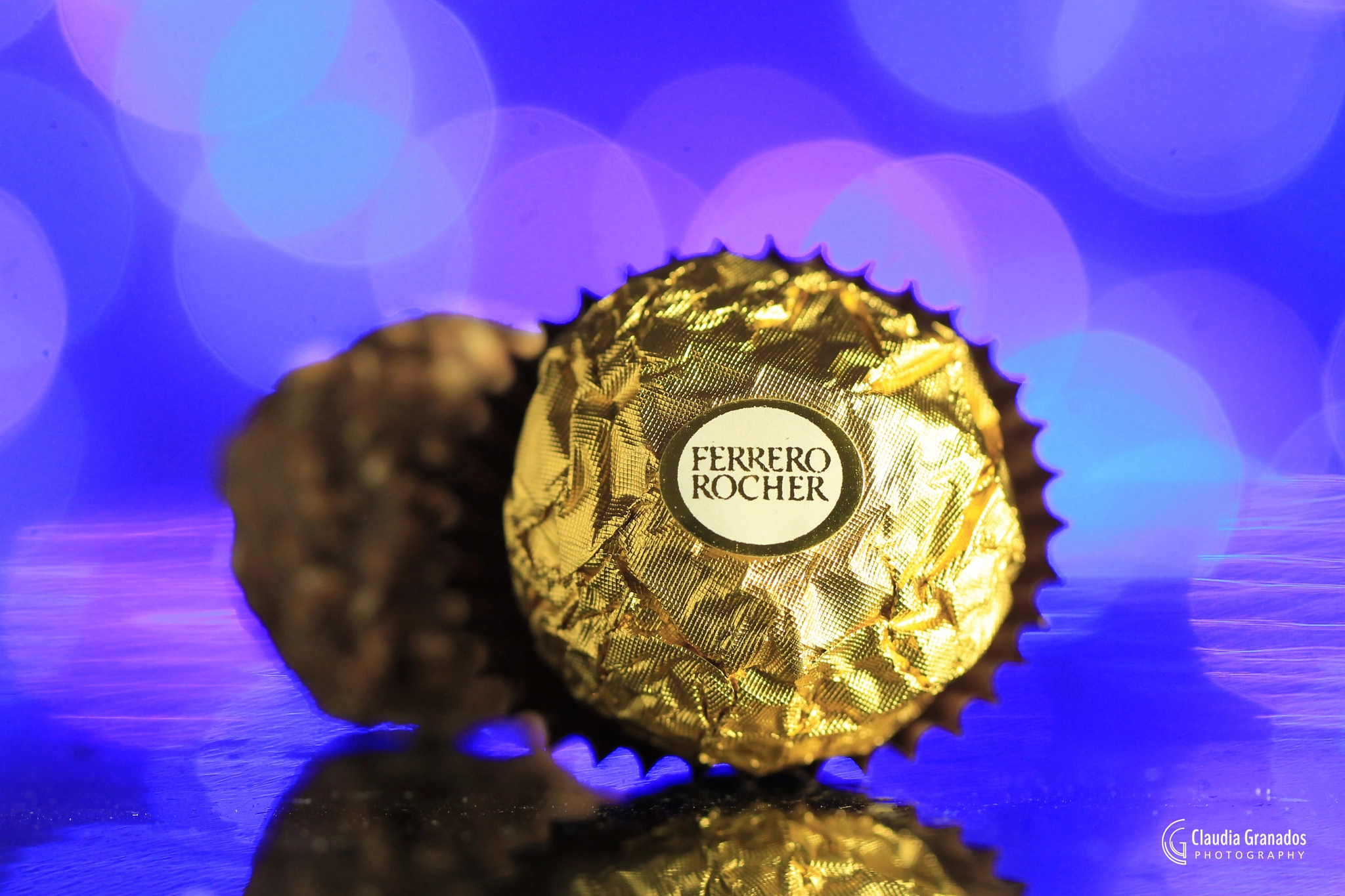 Canon EF 100mm F2.8L Macro IS USM sample photo. Ferrero rocher photography
