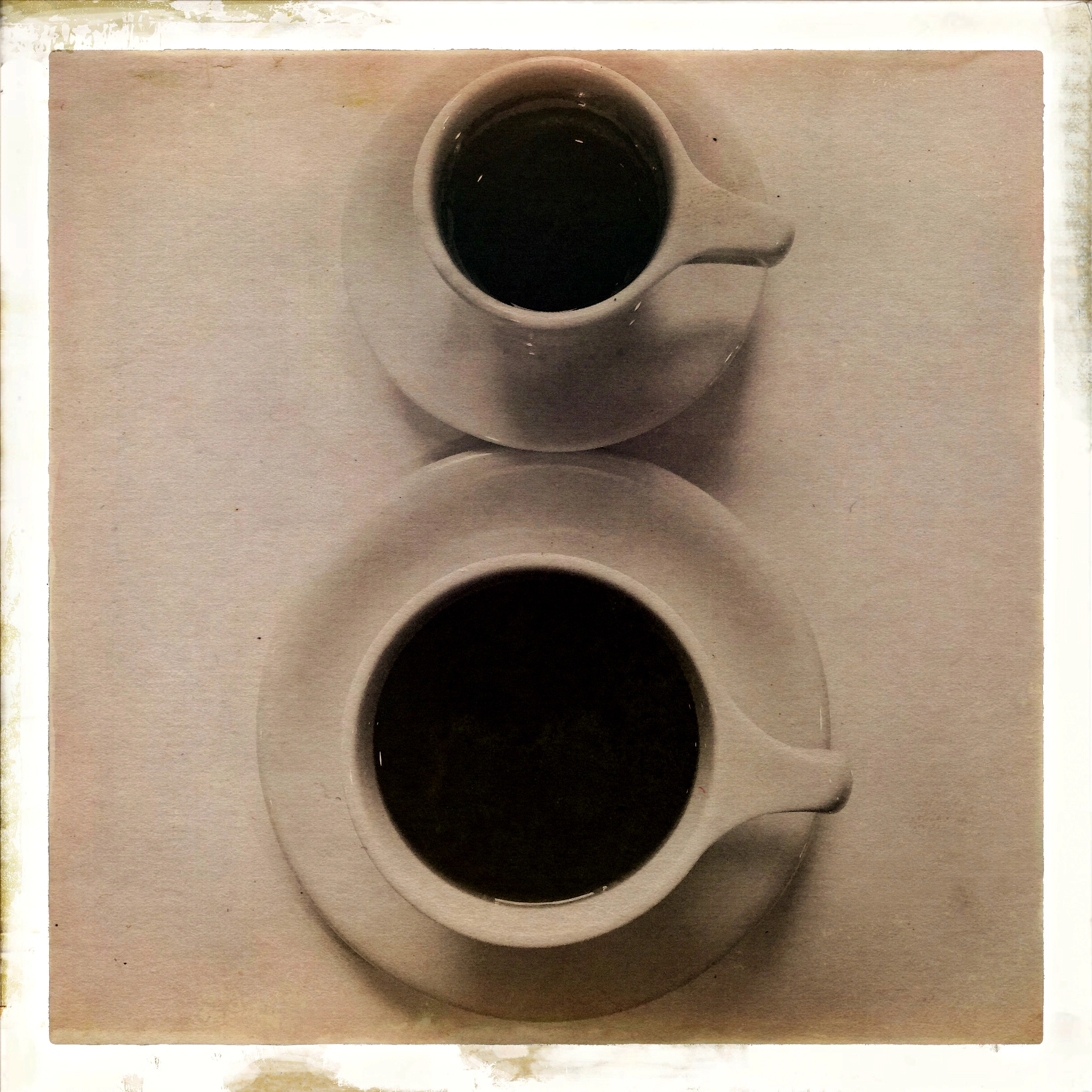 Hipstamatic 312 sample photo. Coffee cups photography