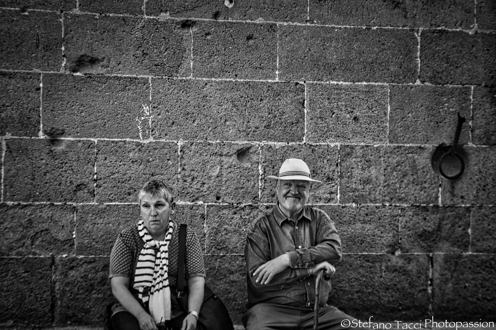 Sigma 18-200mm f/3.5-6.3 DC OS sample photo. Una coppia stanca photography