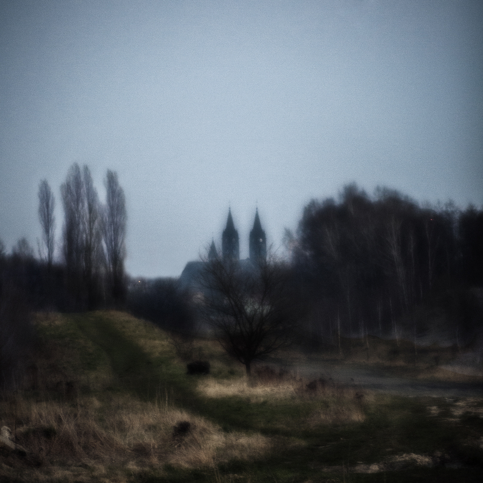 Canon EF 135mm F2.8 SF sample photo. The place i live in - medieval photography